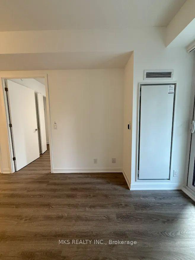 Photo 7 of Unit 818, 180 Front Street E, Toronto, Moss Park — HOMEH