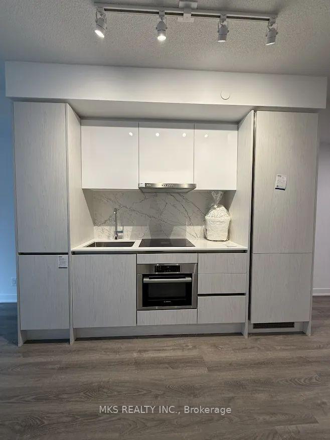Photo 13 of Unit 818, 180 Front Street E, Toronto, Moss Park — HOMEH