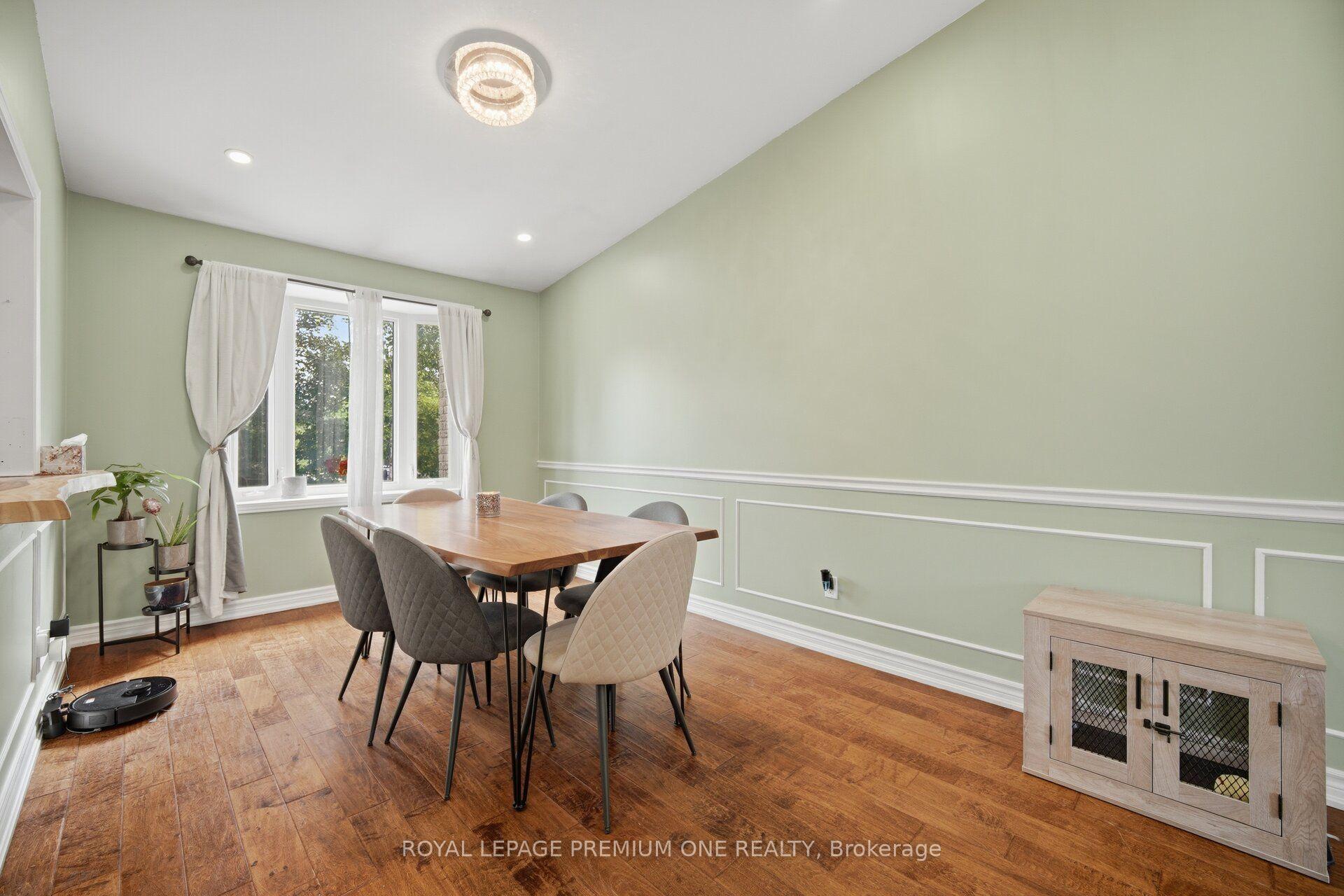 Photo 14 of 46 Lillian Crescent, Barrie, Sunnidale — HOMEH