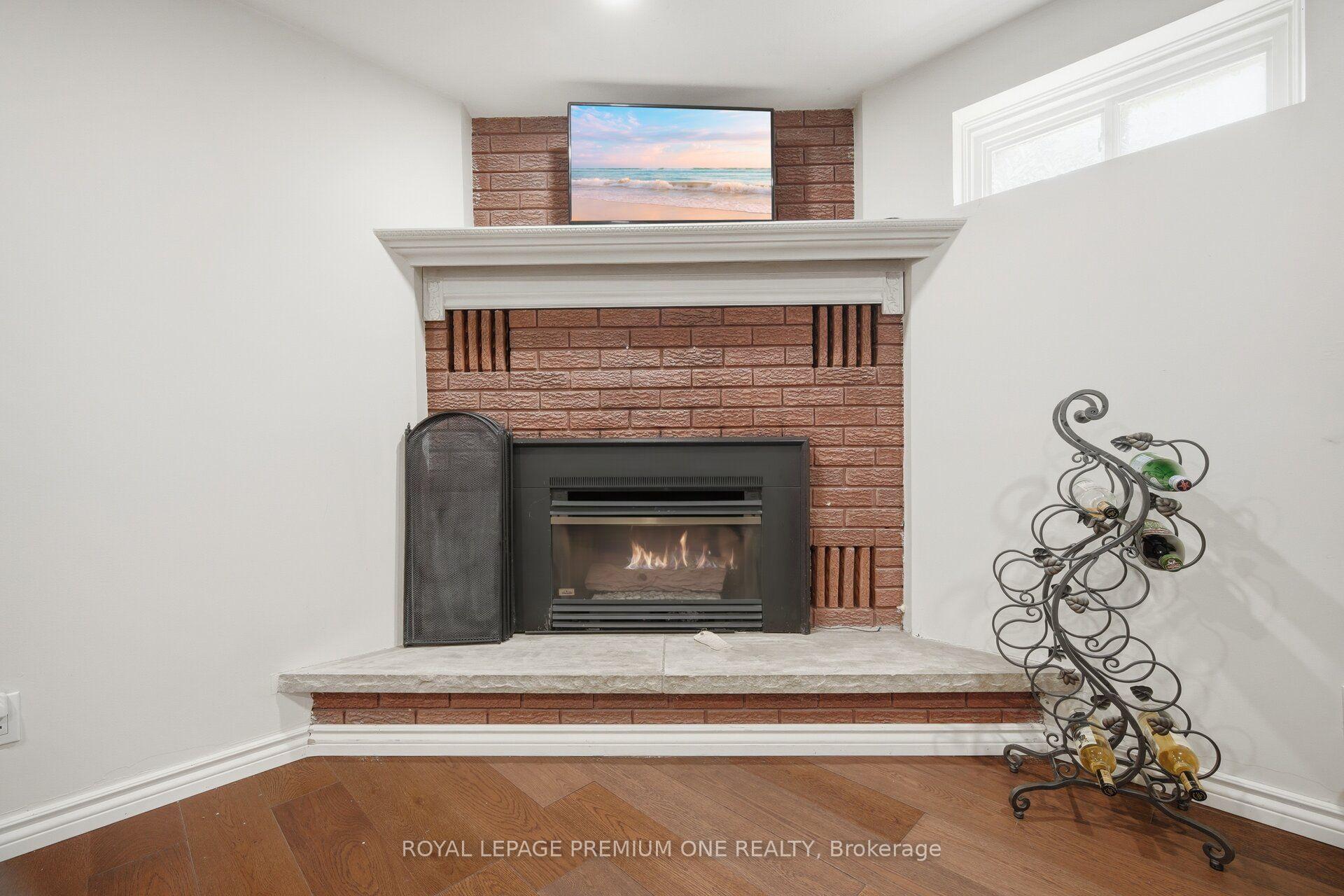 Photo 30 of 46 Lillian Crescent, Barrie, Sunnidale — HOMEH