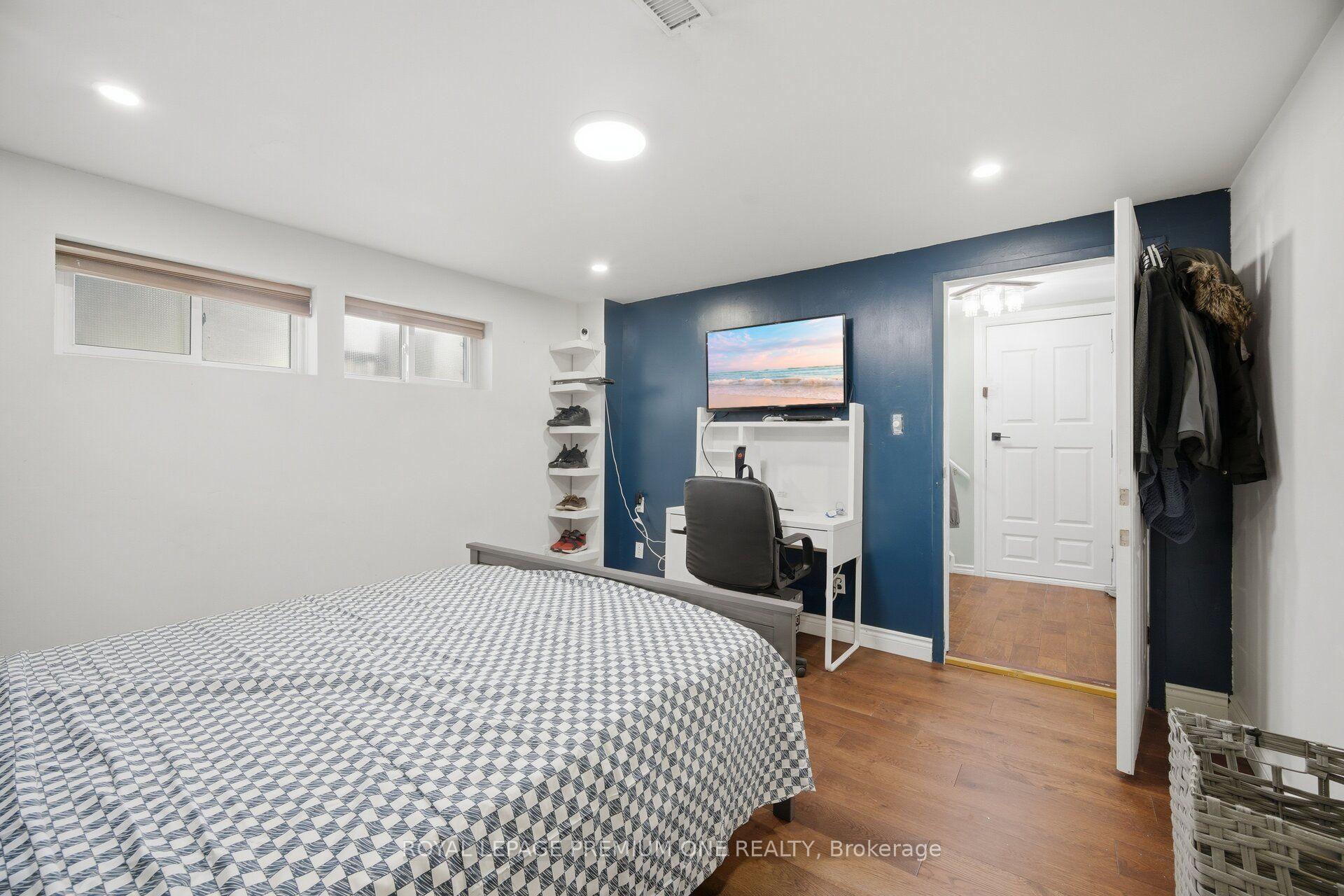 Photo 33 of 46 Lillian Crescent, Barrie, Sunnidale — HOMEH