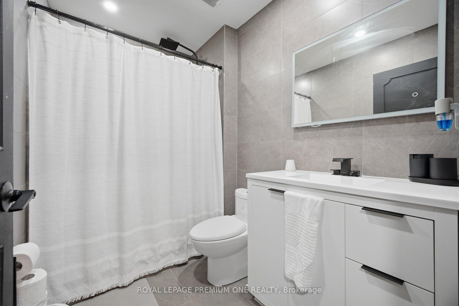 Photo 44 of 46 Lillian Crescent, Barrie, Sunnidale — HOMEH