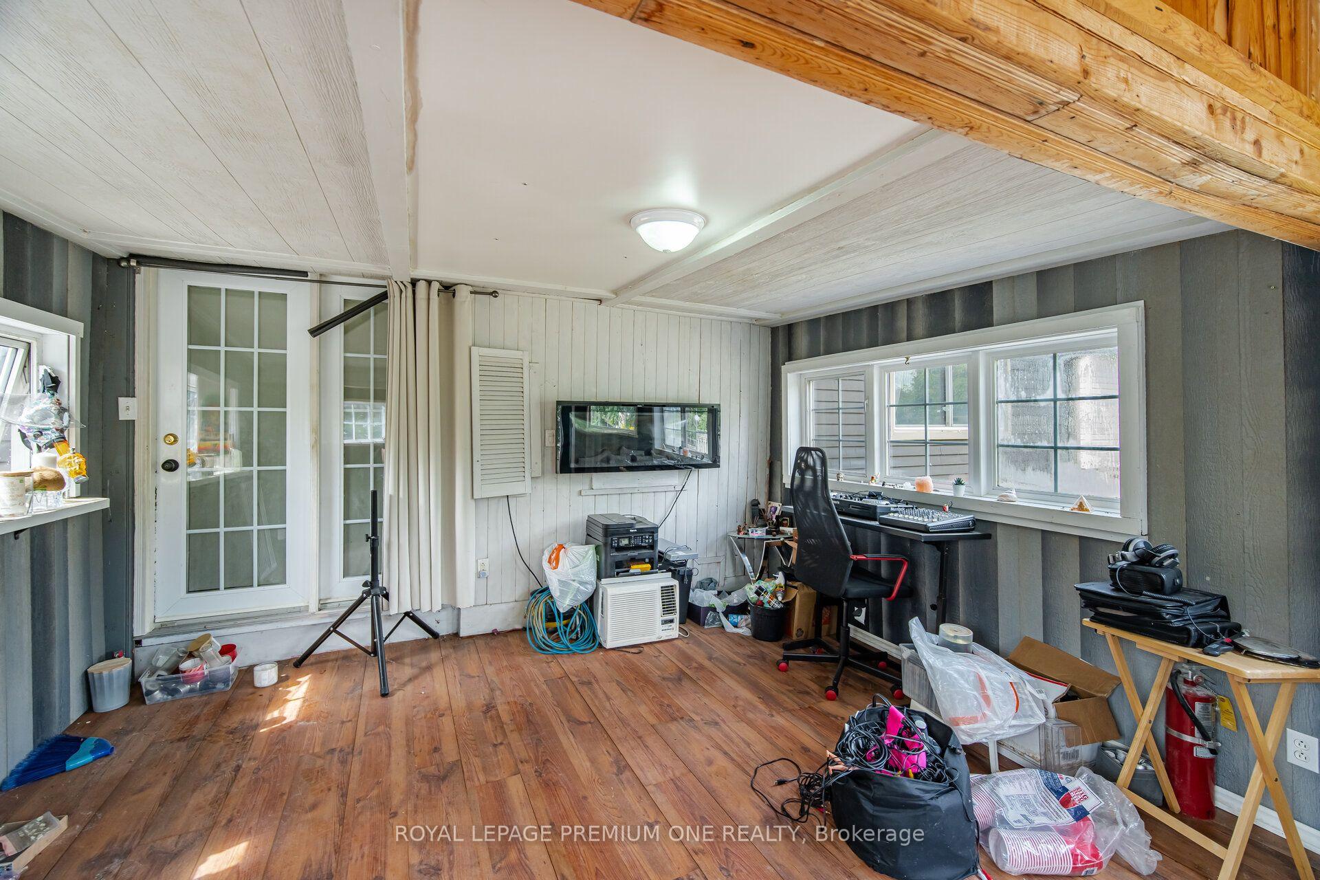 Photo 47 of 46 Lillian Crescent, Barrie, Sunnidale — HOMEH