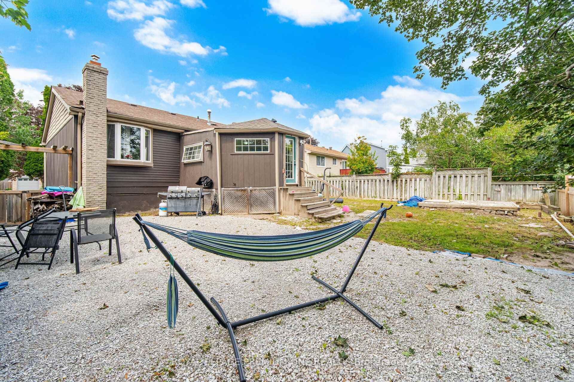 Photo 48 of 46 Lillian Crescent, Barrie, Sunnidale — HOMEH