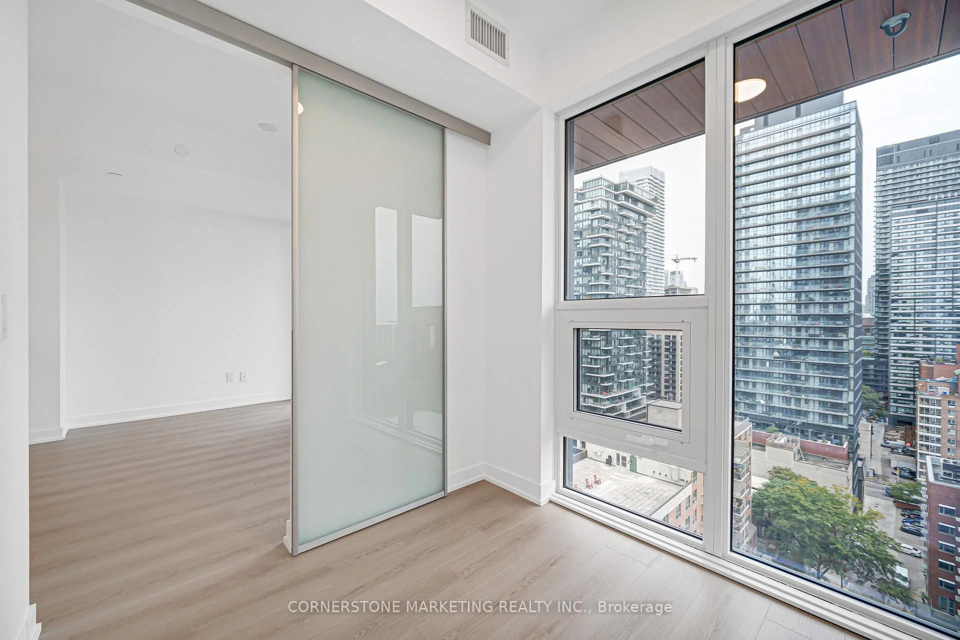 Photo 17 of Unit 2003, 100 Queen Street E, Toronto, Church-Yonge Corridor — HOMEH