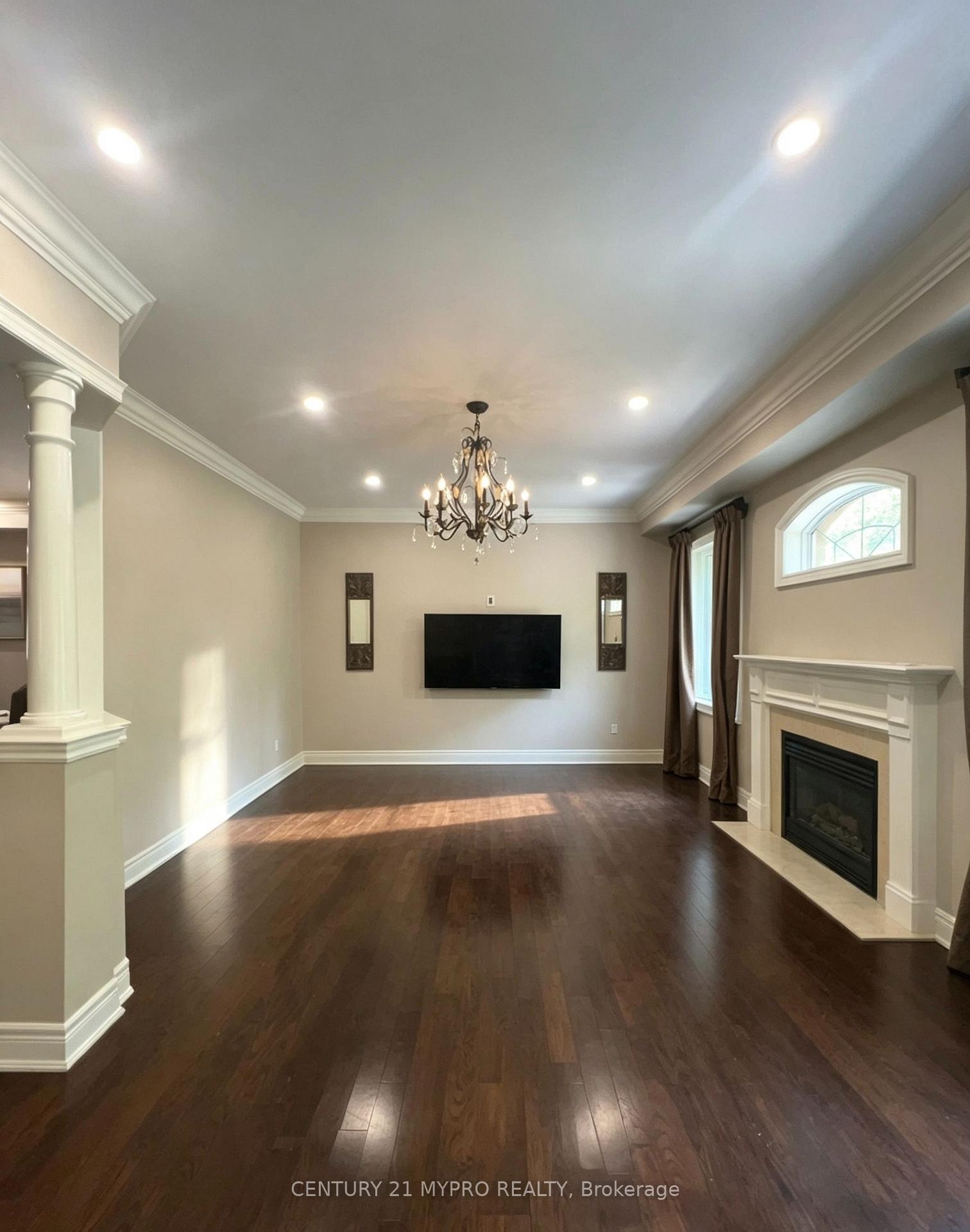 Photo 5 of 175 Via Teodoro Way, Vaughan, Vellore Village — HOMEH