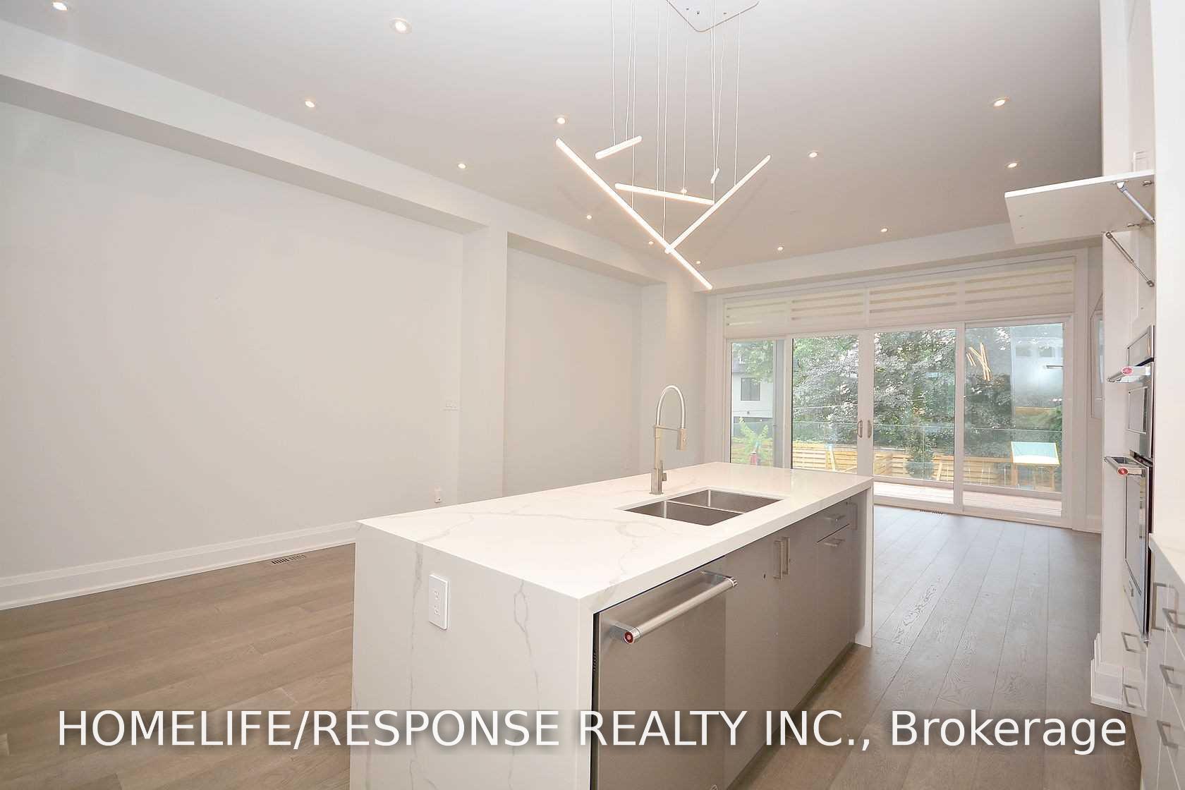 Photo 9 of 14B Pine Avenue N, Mississauga, Port Credit — HOMEH