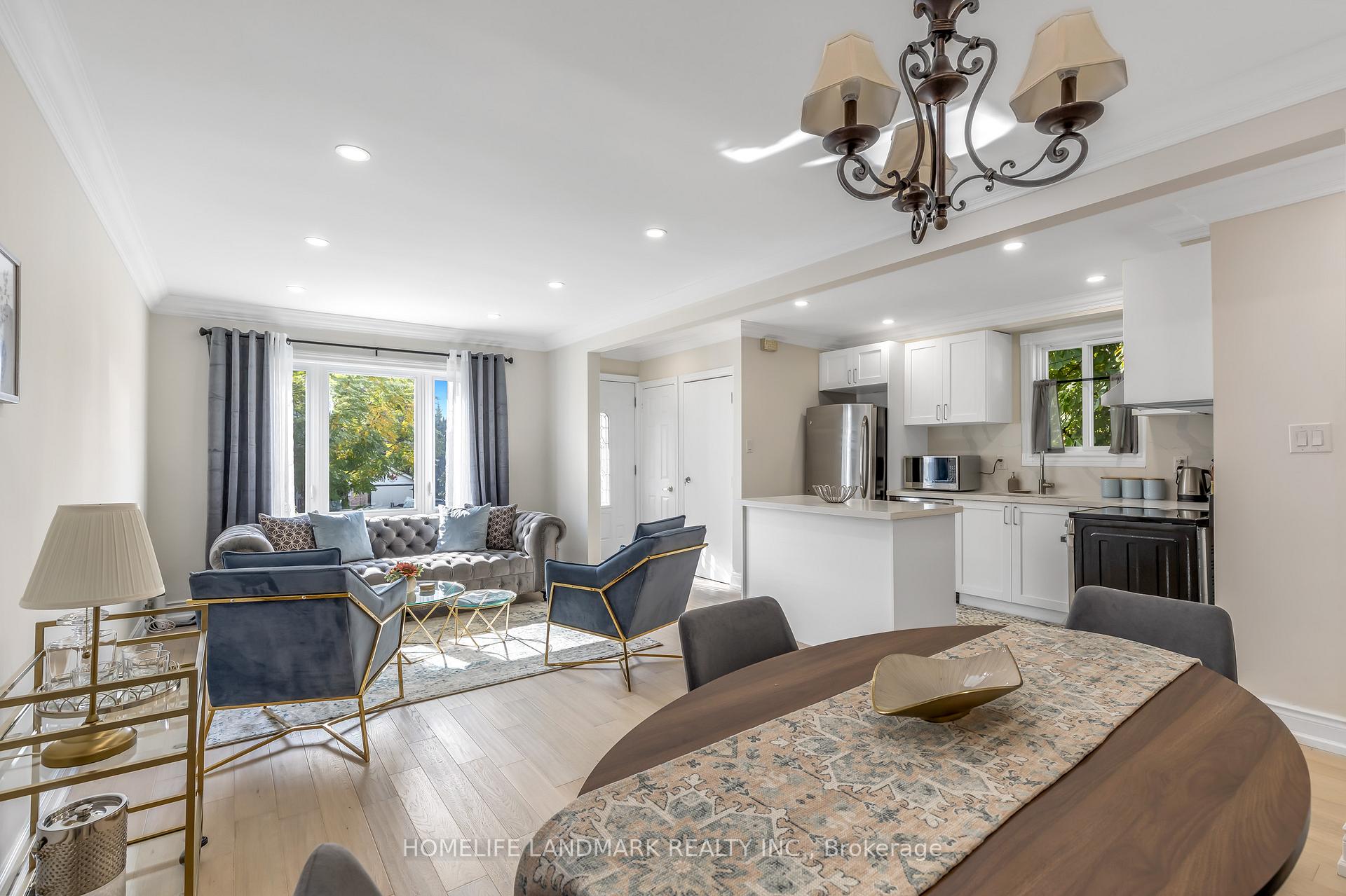 Photo 2 of 34 Ringley Avenue, Etobicoke, Stonegate-Queensway — HOMEH