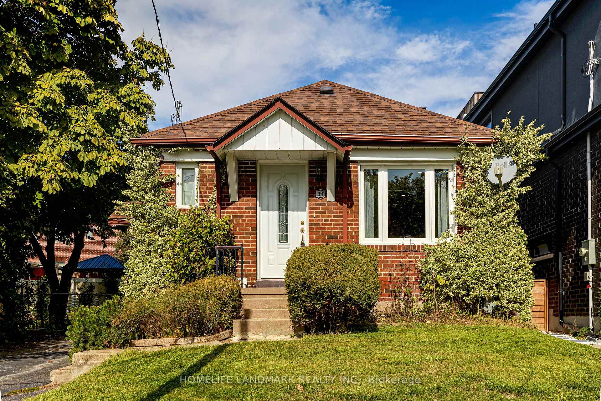 Photo 22 of 34 Ringley Avenue, Etobicoke, Stonegate-Queensway — HOMEH