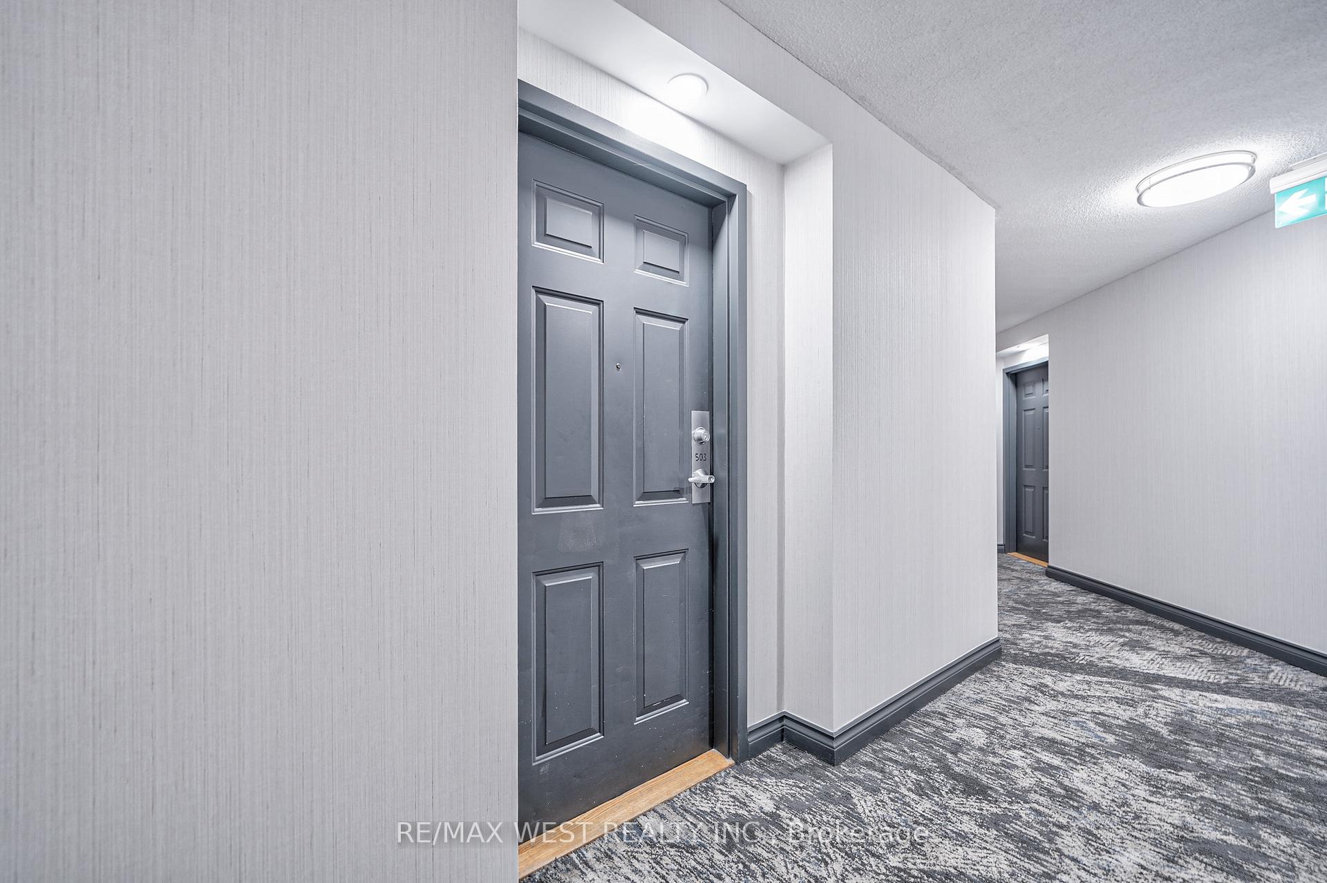 Photo 10 of Unit 503, 250 Webb Drive, Mississauga, City Centre — HOMEH