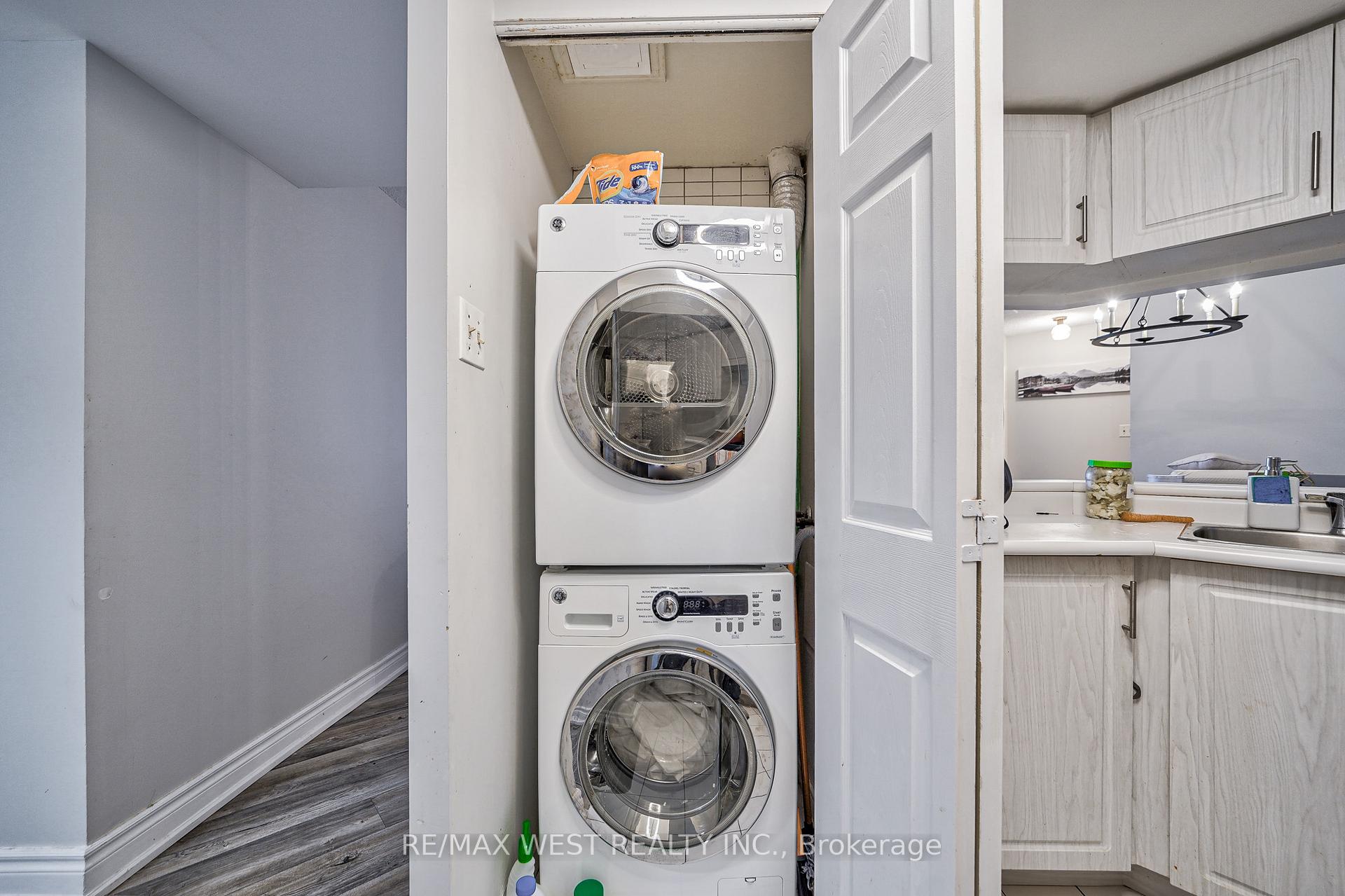 Photo 37 of Unit 503, 250 Webb Drive, Mississauga, City Centre — HOMEH