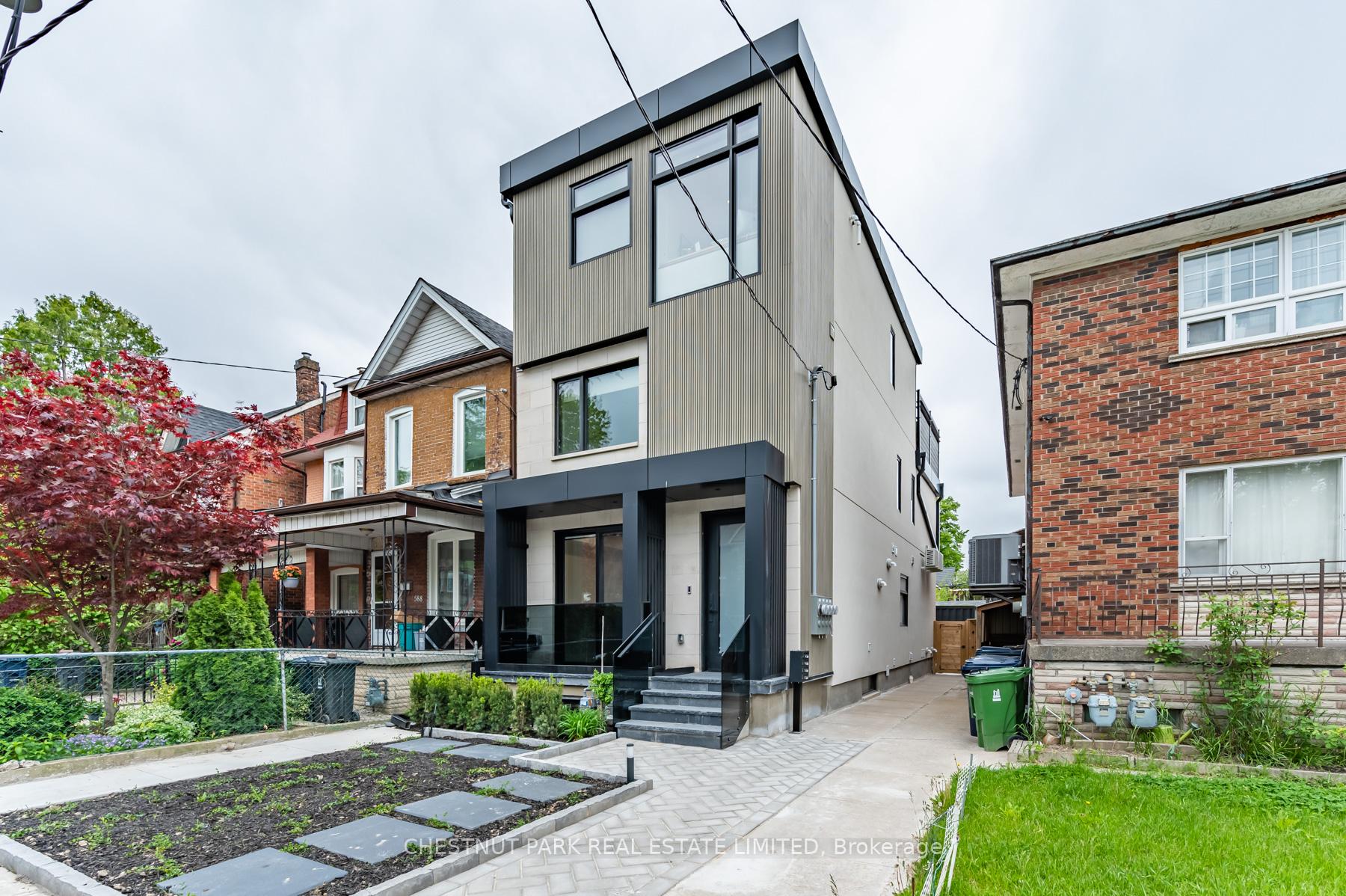 Photo 2 of Unit Lower, 594 Concord Avenue, Toronto, Dovercourt-Wallace Emerson-Junction — HOMEH