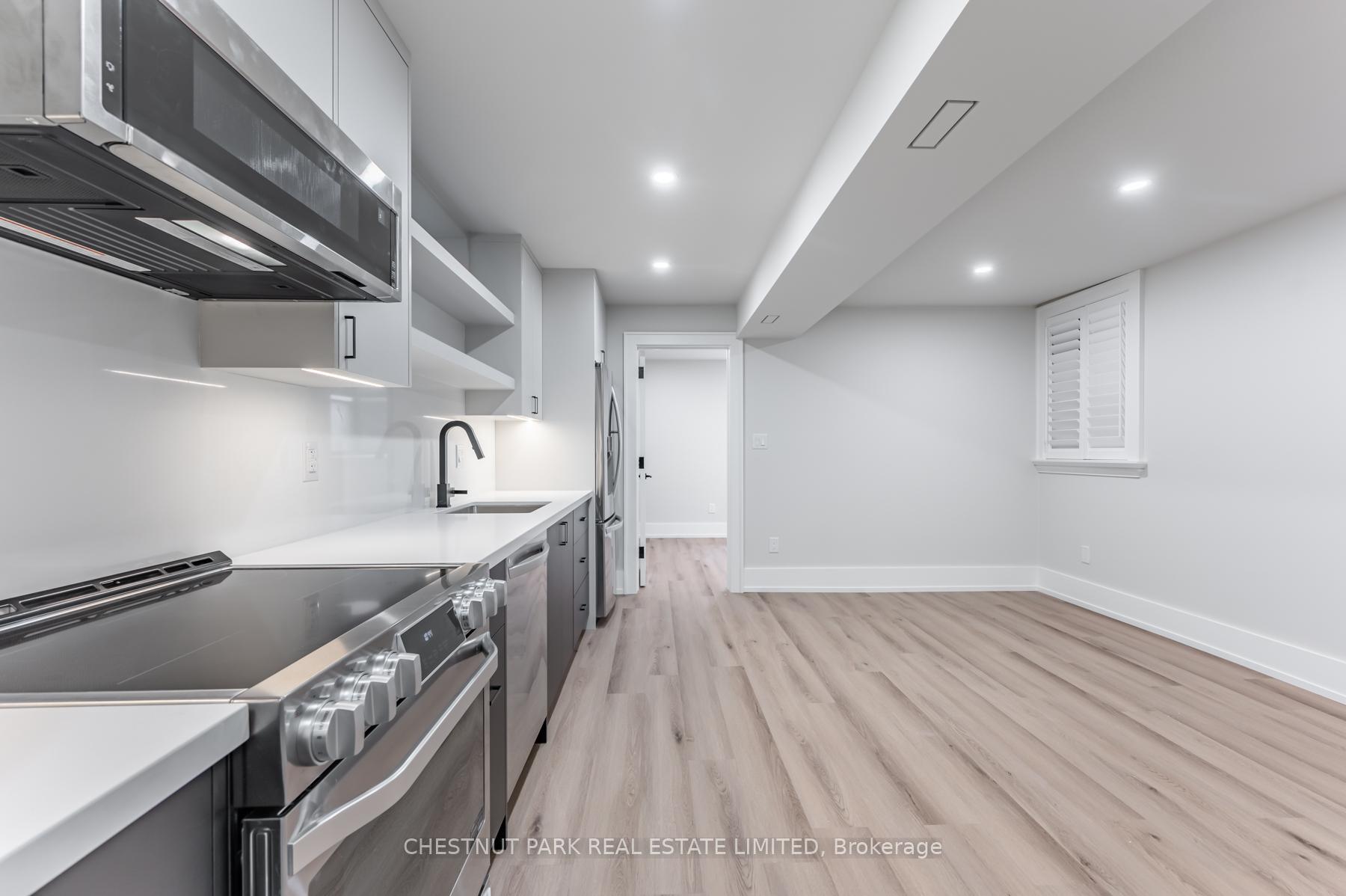 Photo 5 of Unit Lower, 594 Concord Avenue, Toronto, Dovercourt-Wallace Emerson-Junction — HOMEH