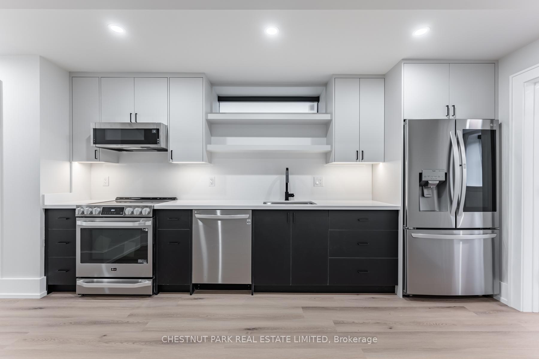 Photo 9 of Unit Lower, 594 Concord Avenue, Toronto, Dovercourt-Wallace Emerson-Junction — HOMEH