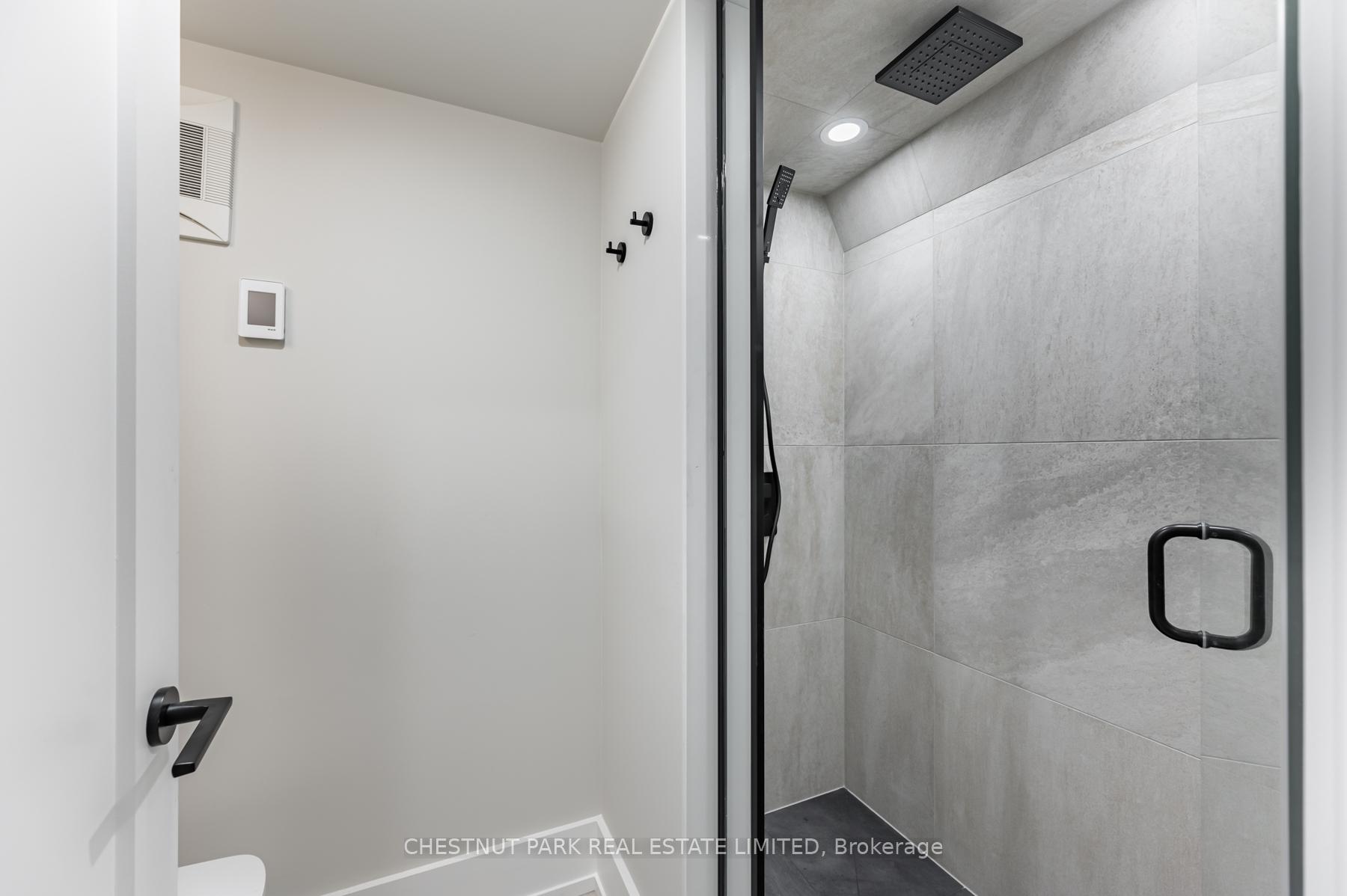 Photo 20 of Unit Lower, 594 Concord Avenue, Toronto, Dovercourt-Wallace Emerson-Junction — HOMEH