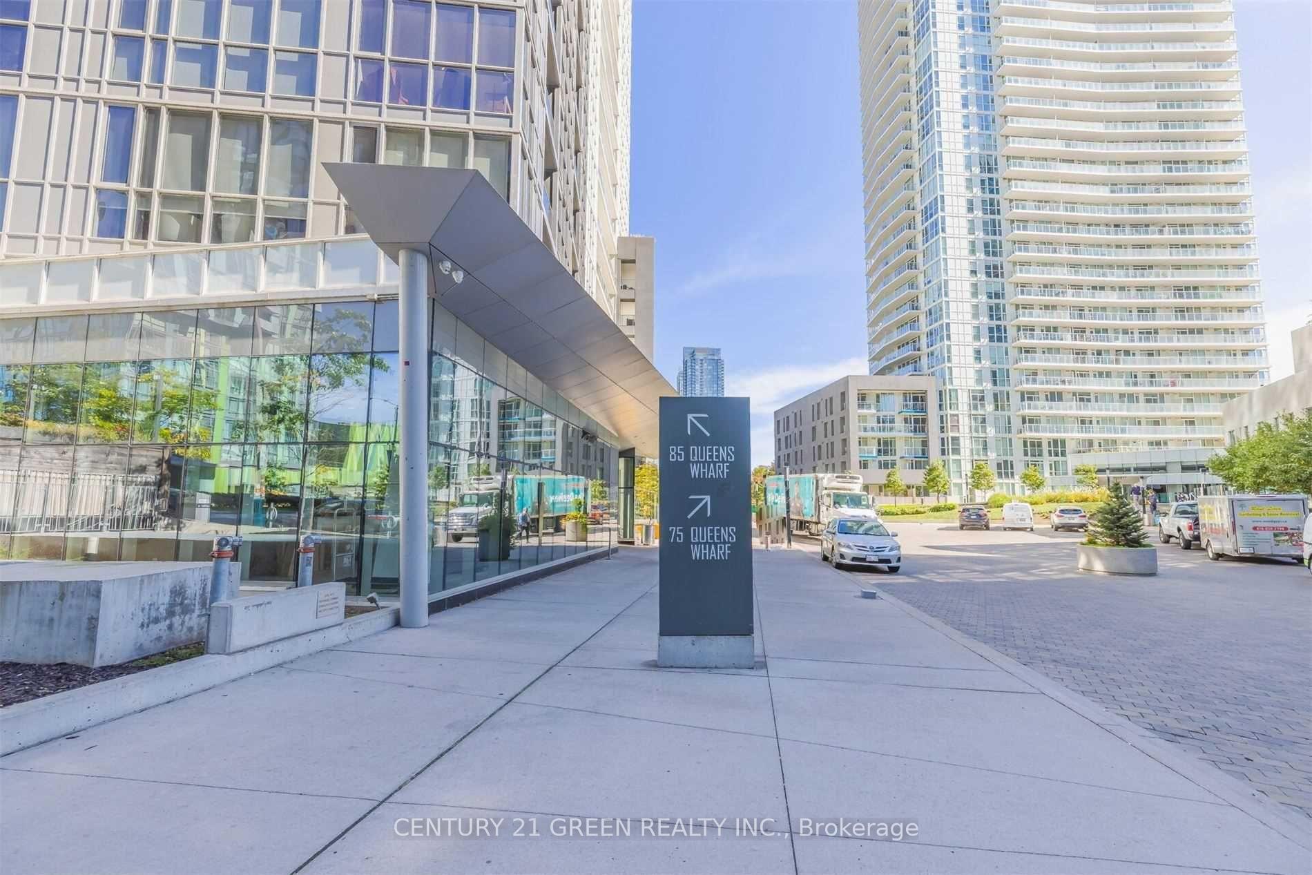 Photo 4 of Unit 705, 85 Queens Wharf Road, Toronto, Waterfront Communities — HOMEH