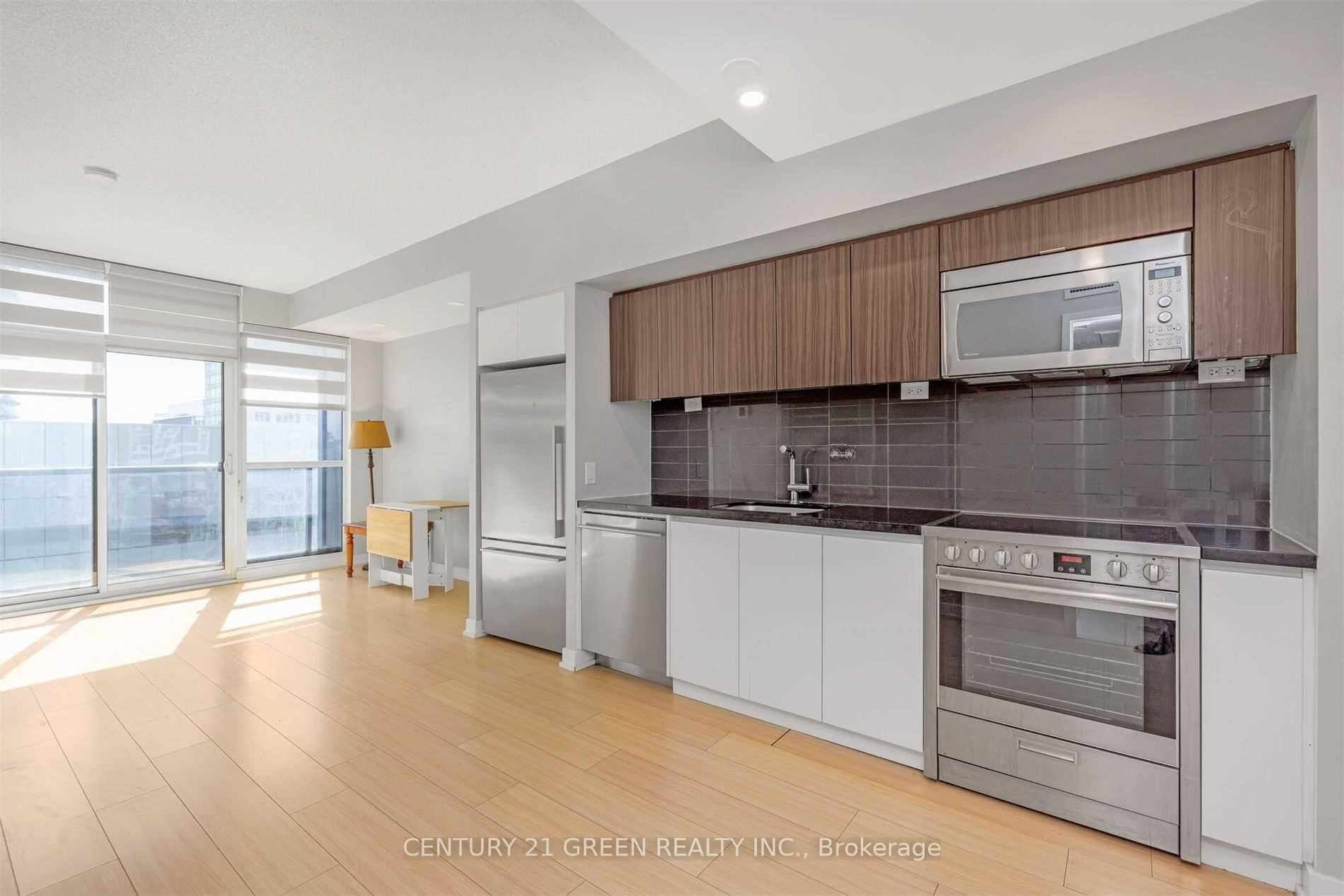 Photo 9 of Unit 705, 85 Queens Wharf Road, Toronto, Waterfront Communities — HOMEH