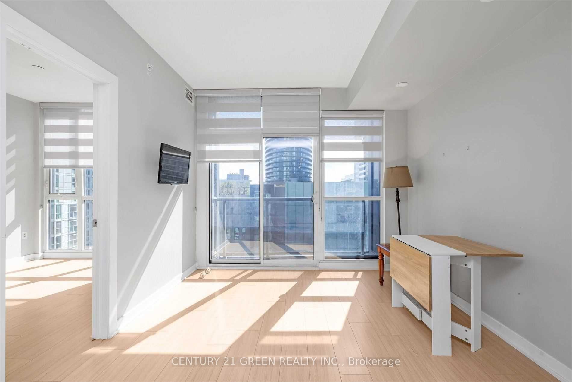 Photo 13 of Unit 705, 85 Queens Wharf Road, Toronto, Waterfront Communities — HOMEH