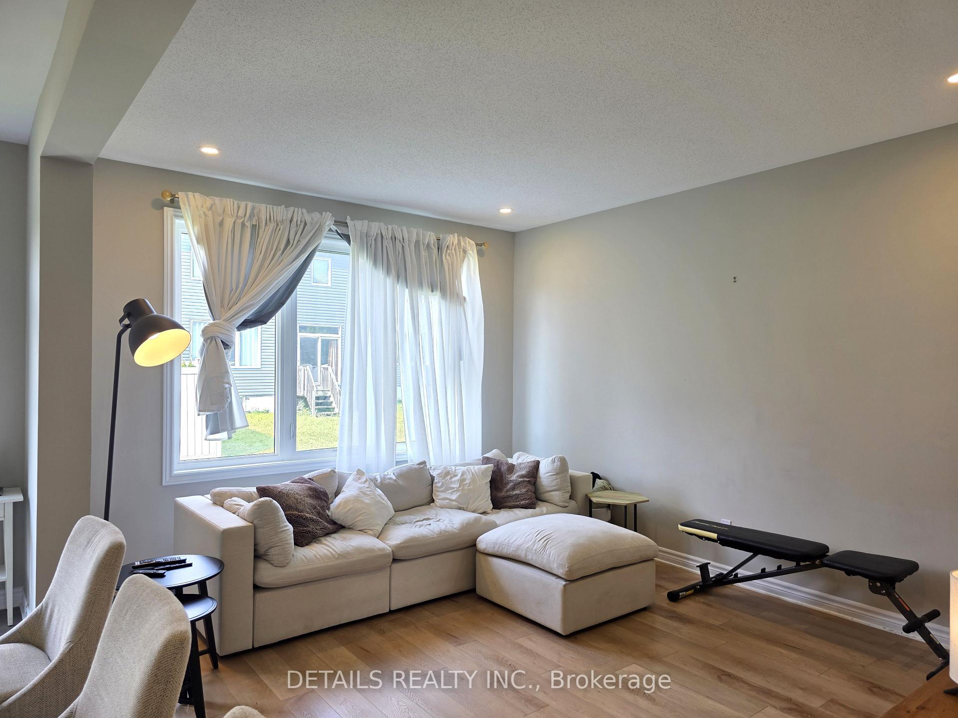 Photo 20 of 251 Saddleback Crescent, Ottawa, Kanata - Kanata Lakes/Heritage Hills — HOMEH