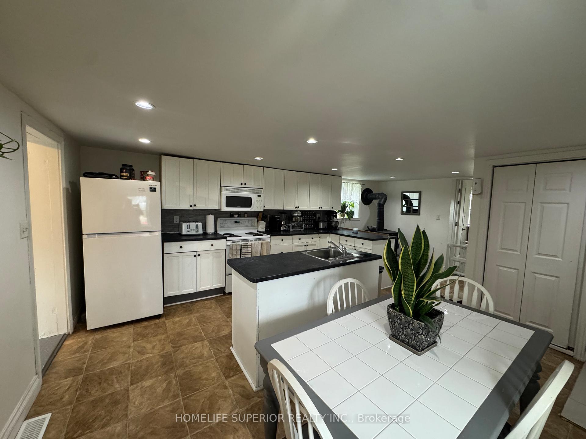 Photo 7 of 1029 St. Marks Road, Stirling-Rawdon, Rawdon Ward — HOMEH