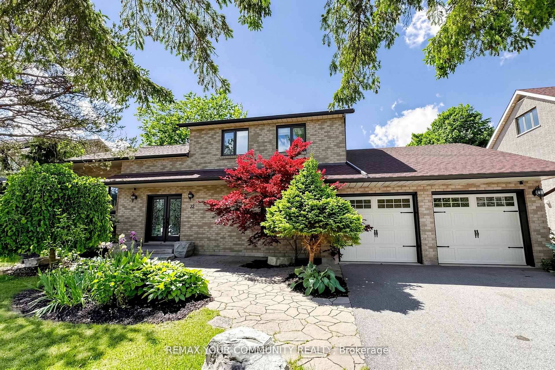 Photo 2 of 32 Brawton Drive N, Caledon, Palgrave — HOMEH