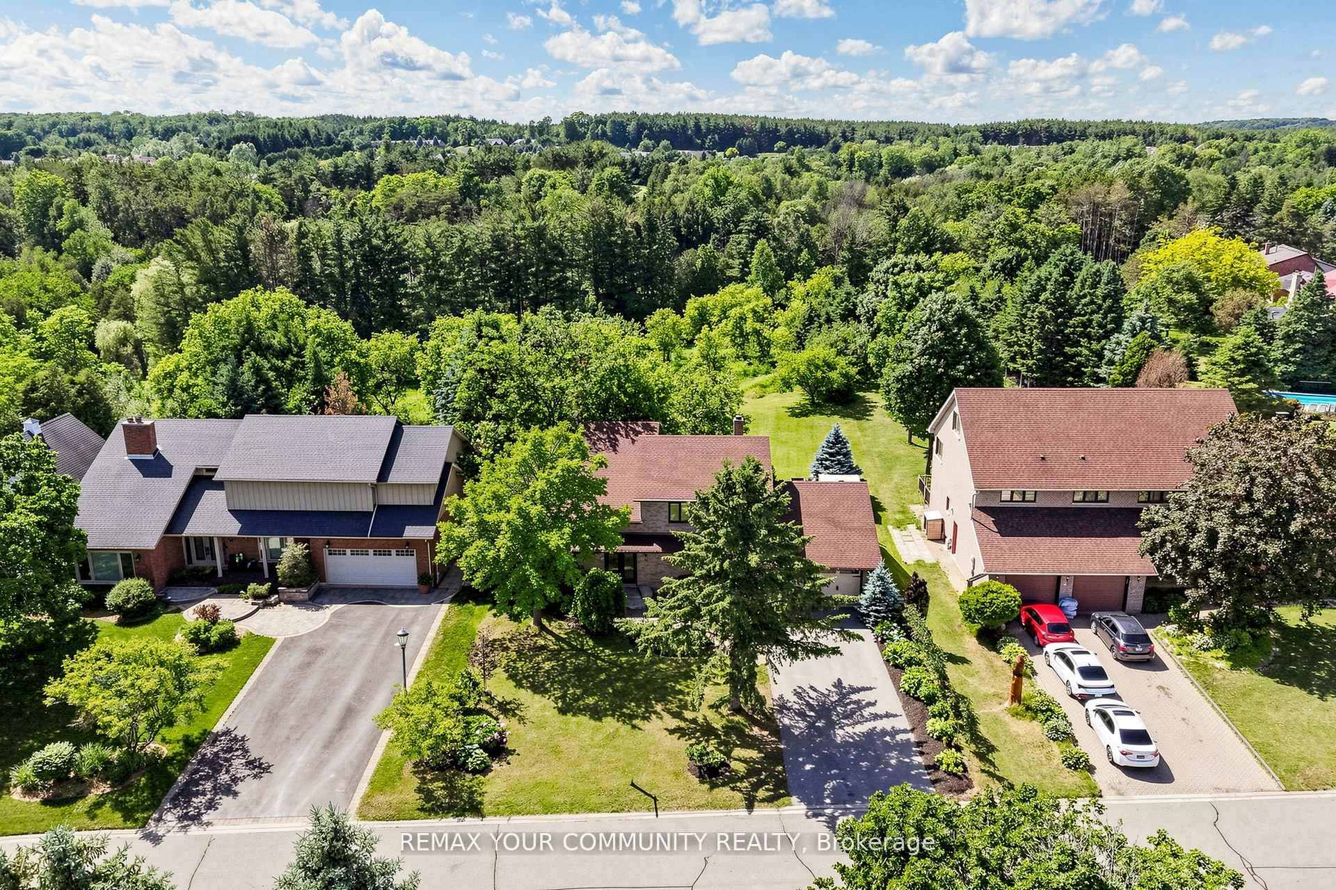 Photo 4 of 32 Brawton Drive N, Caledon, Palgrave — HOMEH
