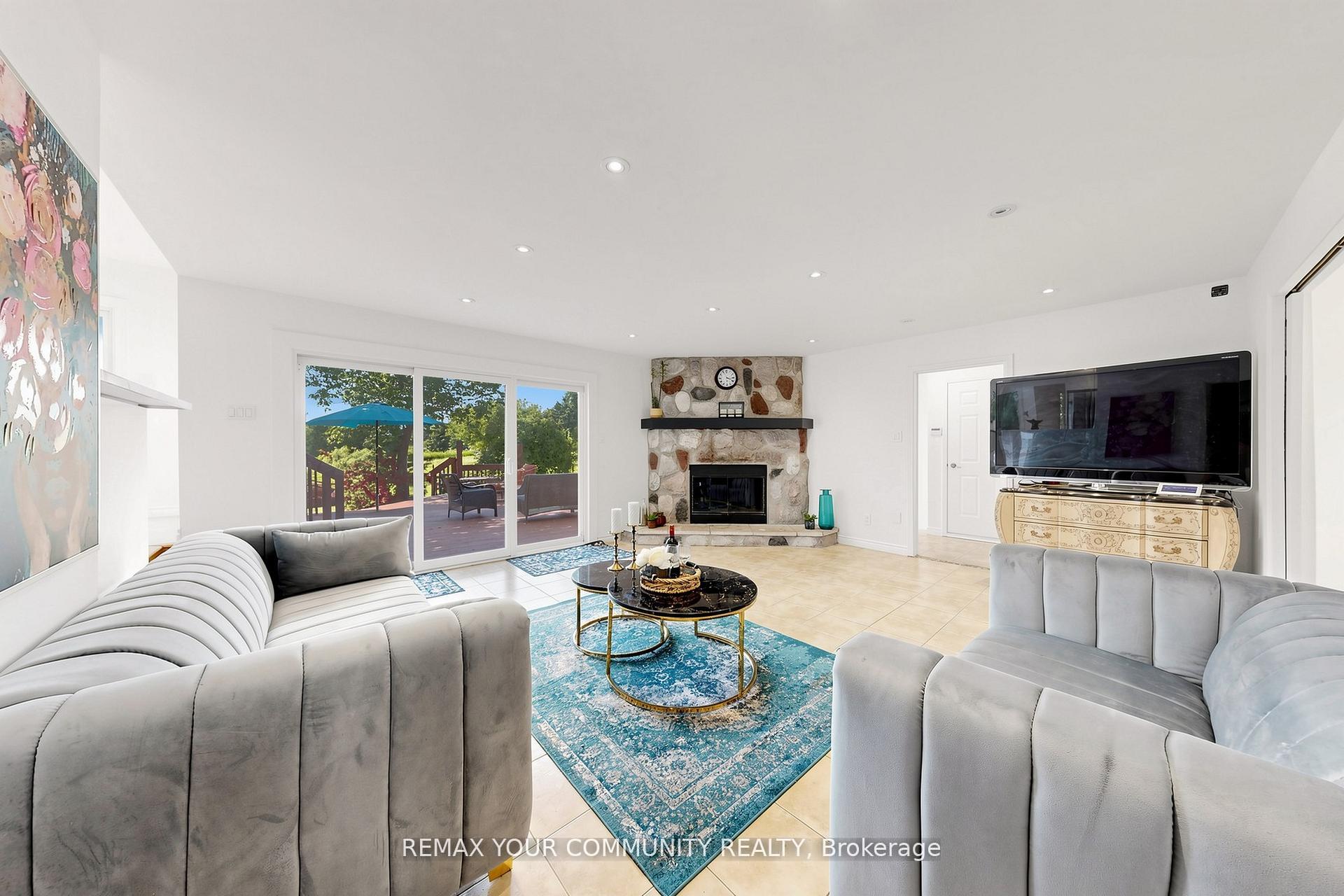 Photo 15 of 32 Brawton Drive N, Caledon, Palgrave — HOMEH