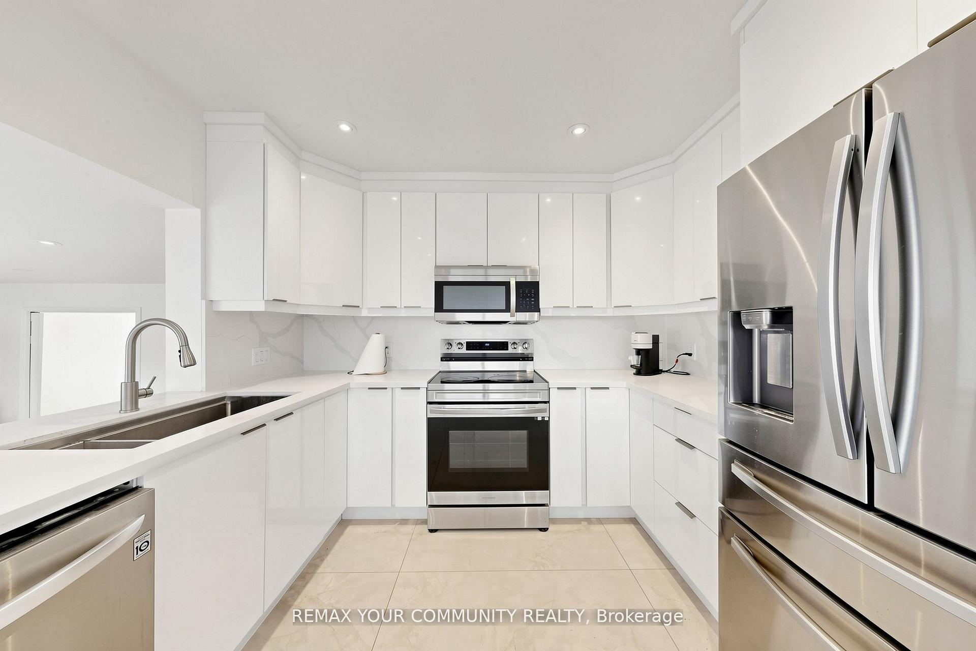 Photo 16 of 32 Brawton Drive N, Caledon, Palgrave — HOMEH