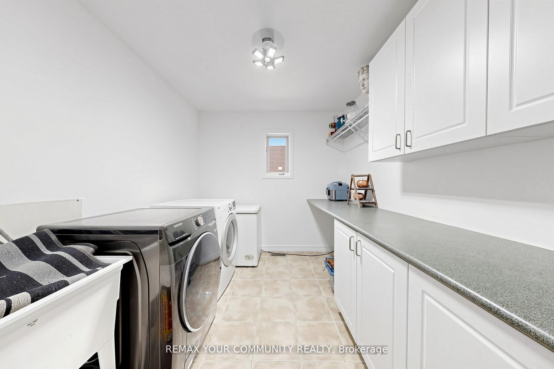 Photo 21 of 32 Brawton Drive N, Caledon, Palgrave — HOMEH