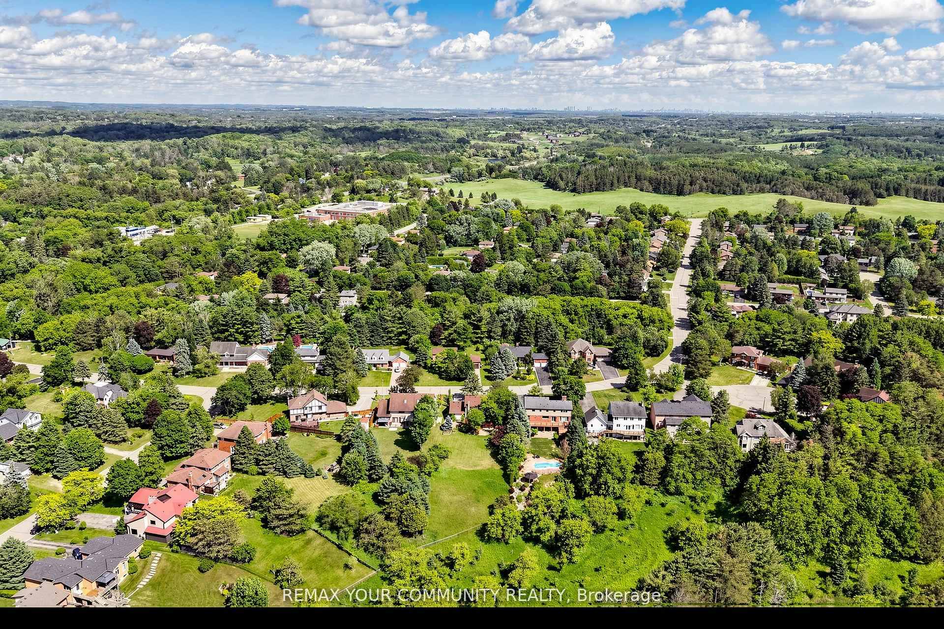 Photo 47 of 32 Brawton Drive N, Caledon, Palgrave — HOMEH