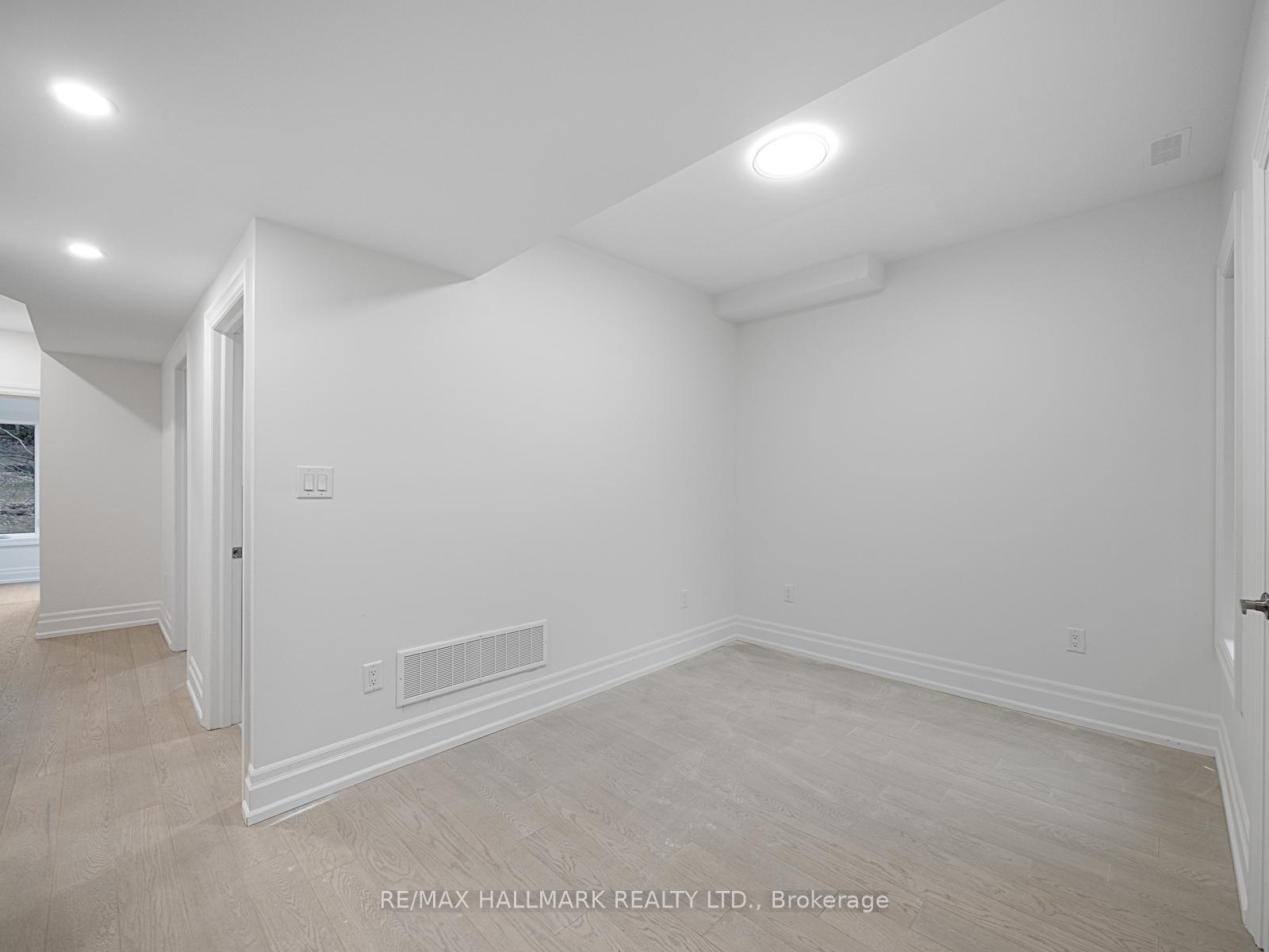 Photo 5 of Unit Unit 3, 547 Indian Road, Toronto, High Park North — HOMEH