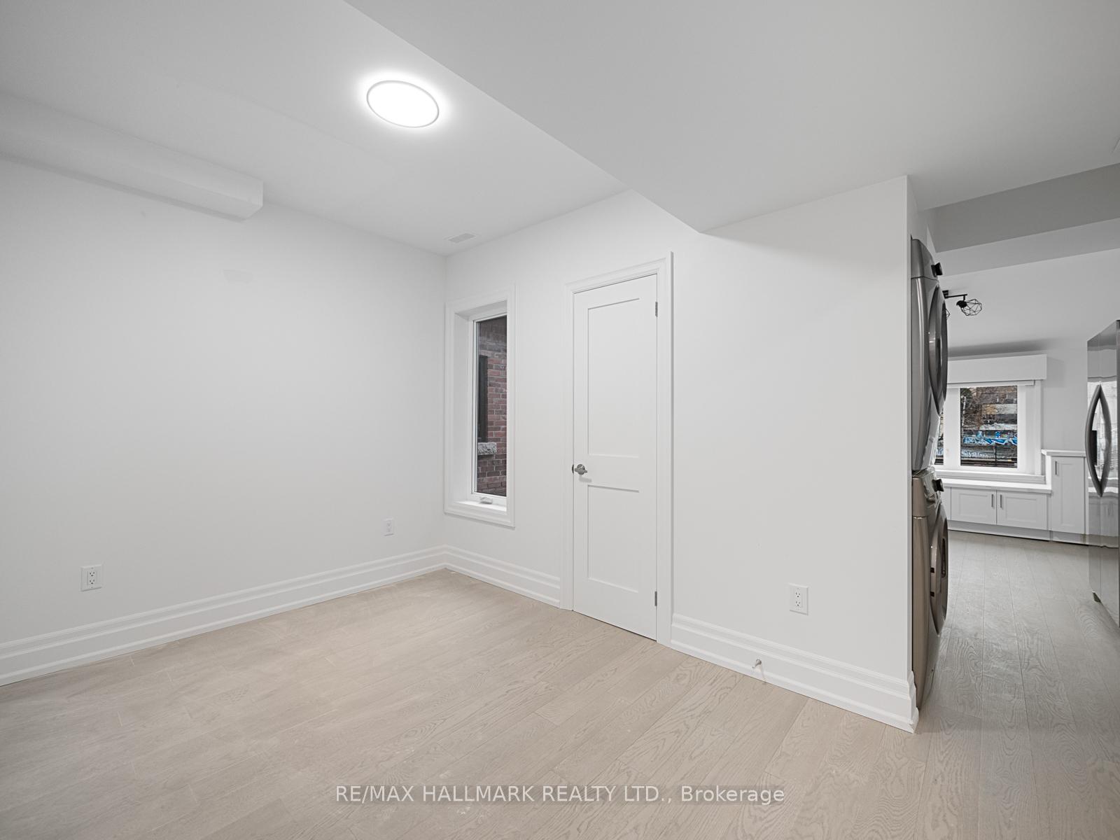 Photo 7 of Unit Unit 3, 547 Indian Road, Toronto, High Park North — HOMEH