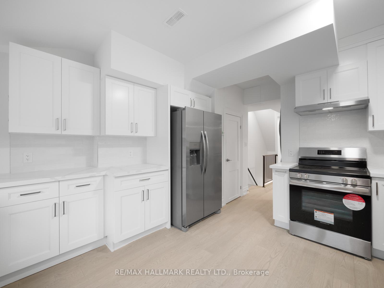 Photo 13 of Unit Unit 3, 547 Indian Road, Toronto, High Park North — HOMEH