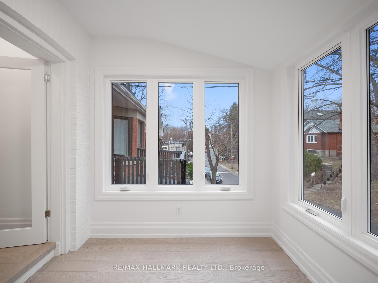 Photo 17 of Unit Unit 3, 547 Indian Road, Toronto, High Park North — HOMEH