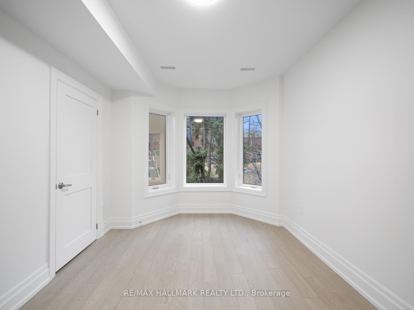 Photo 20 of Unit Unit 3, 547 Indian Road, Toronto, High Park North — HOMEH
