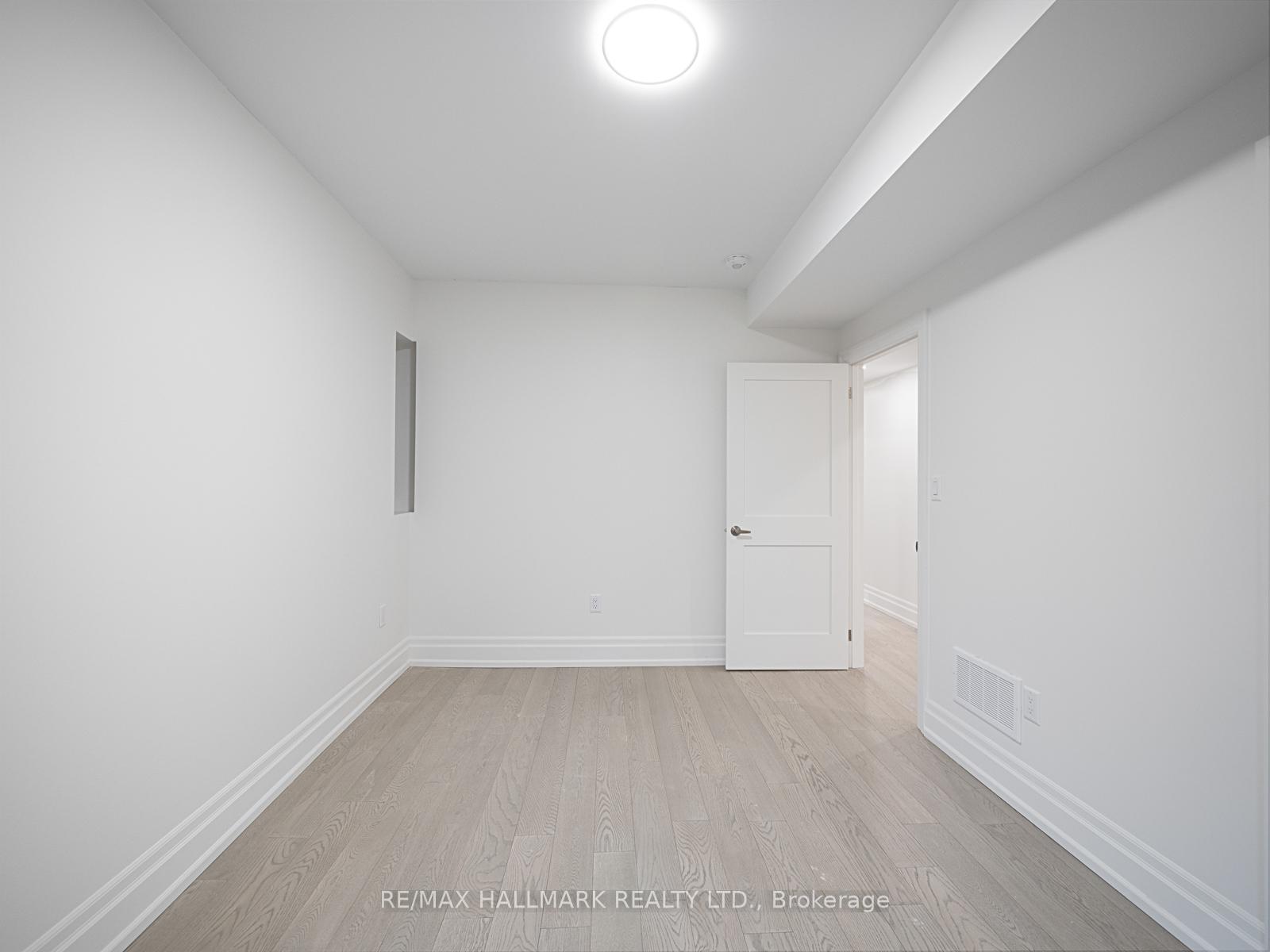 Photo 21 of Unit Unit 3, 547 Indian Road, Toronto, High Park North — HOMEH