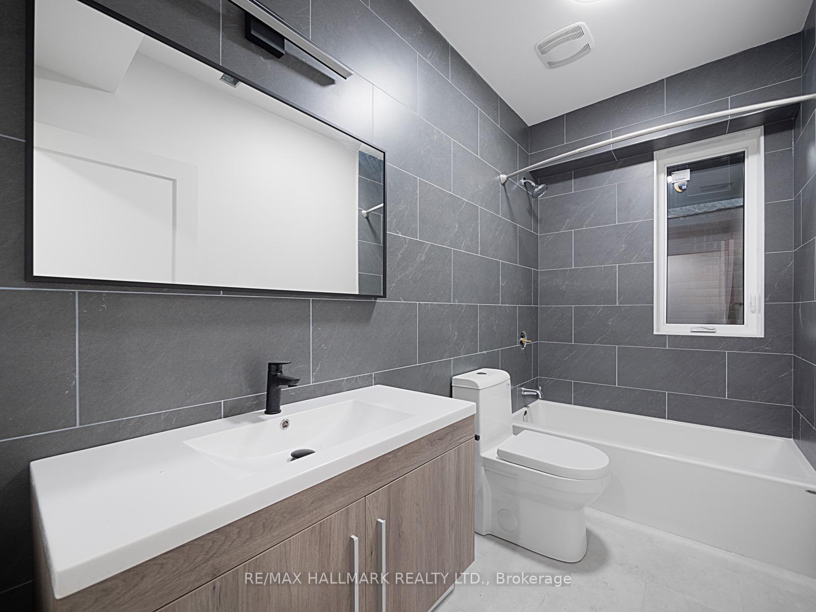 Photo 22 of Unit Unit 3, 547 Indian Road, Toronto, High Park North — HOMEH