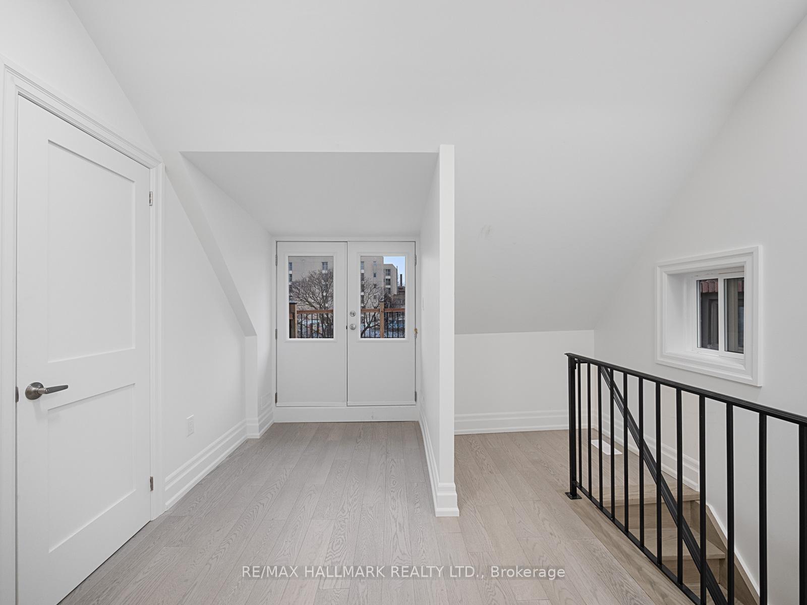 Photo 24 of Unit Unit 3, 547 Indian Road, Toronto, High Park North — HOMEH