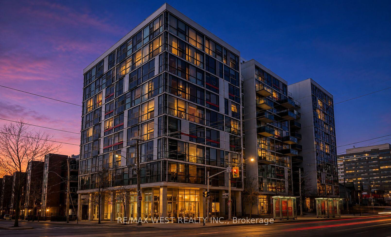 Photo 1 of Unit 401, 60 Bathurst Street, Toronto, Niagara — HOMEH