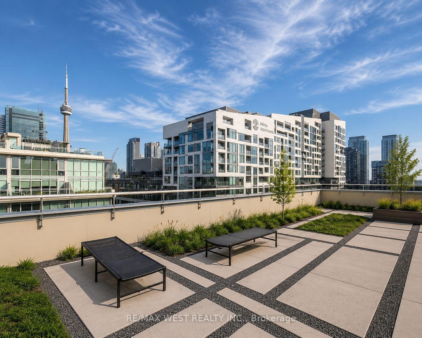 Photo 8 of Unit 401, 60 Bathurst Street, Toronto, Niagara — HOMEH