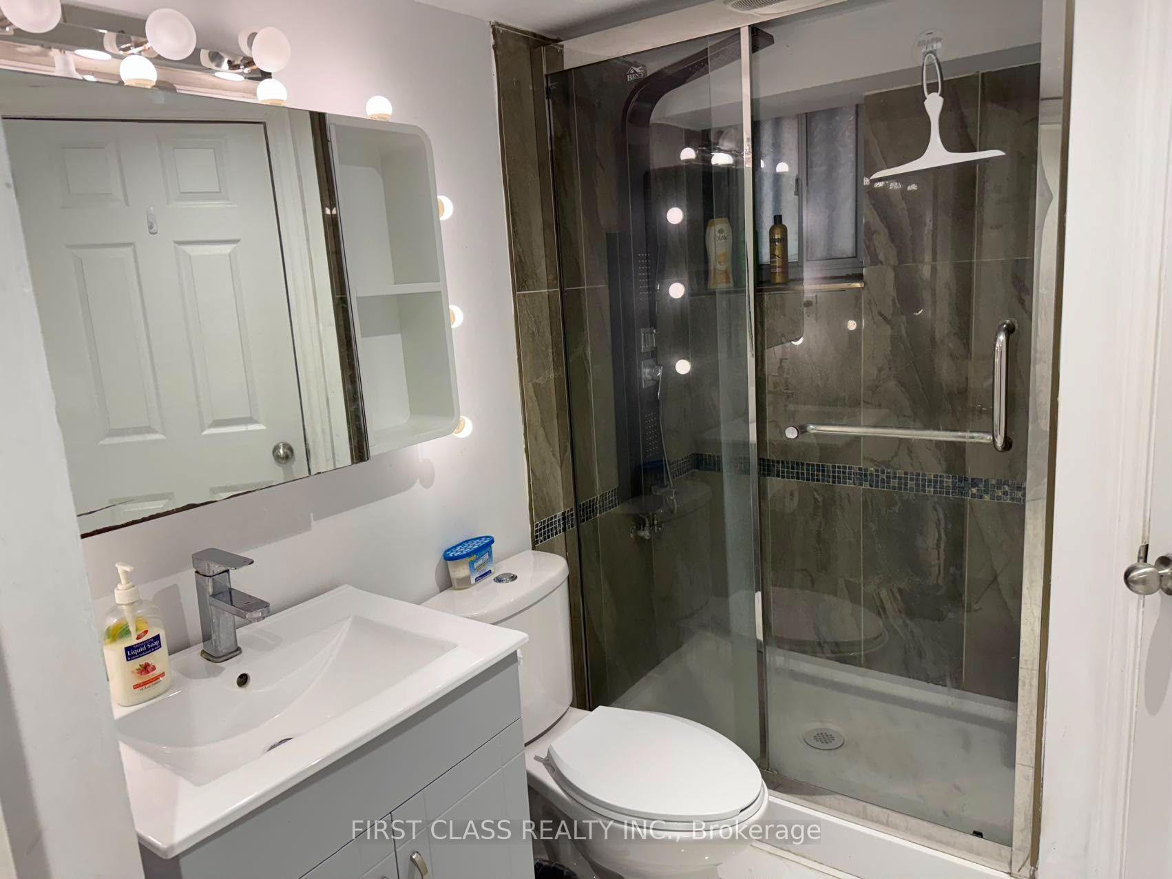 Photo 13 of Unit Bsmnt, 524 Bathurst Street, Toronto, Palmerston-Little Italy — HOMEH