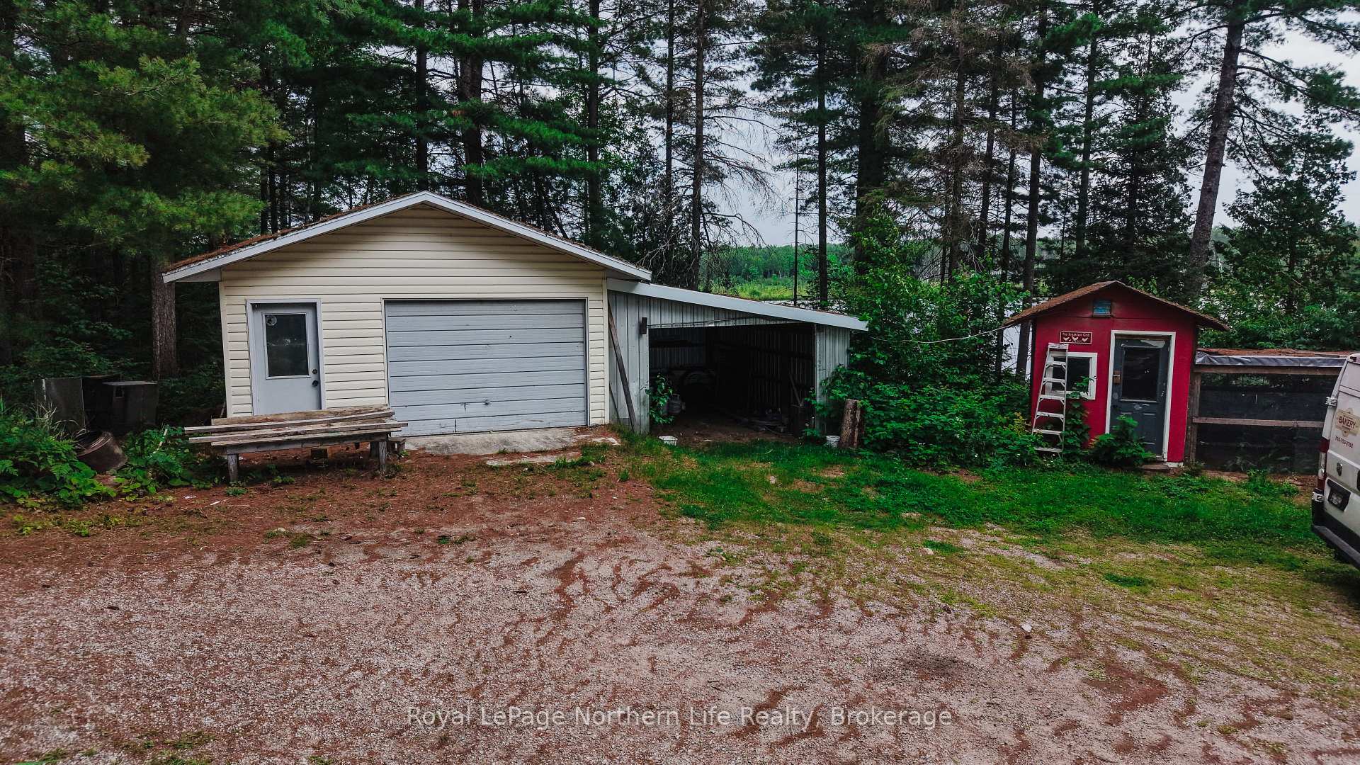 Photo 38 of 33 G Lac Cache Road, West Nipissing, Verner — HOMEH