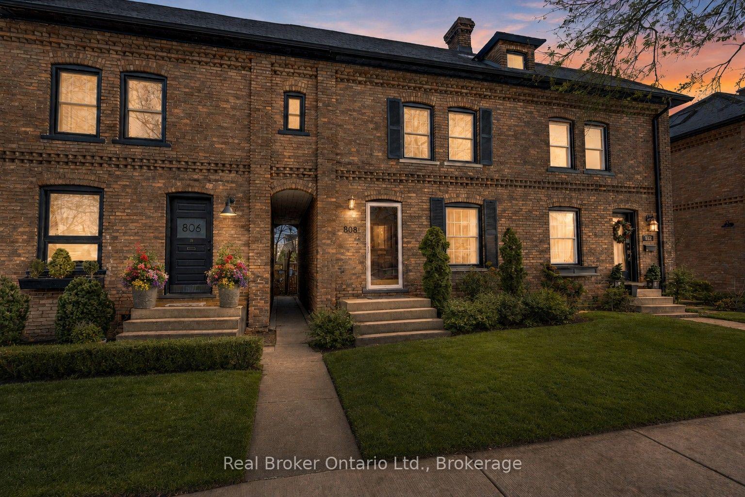 Photo 2 of 808 Monmouth Road, Essex — HOMEH