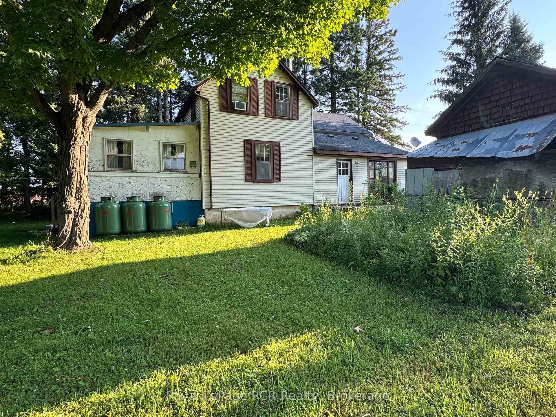 Photo 3 of 315134 Highway 6, West Grey, Rural West Grey — HOMEH