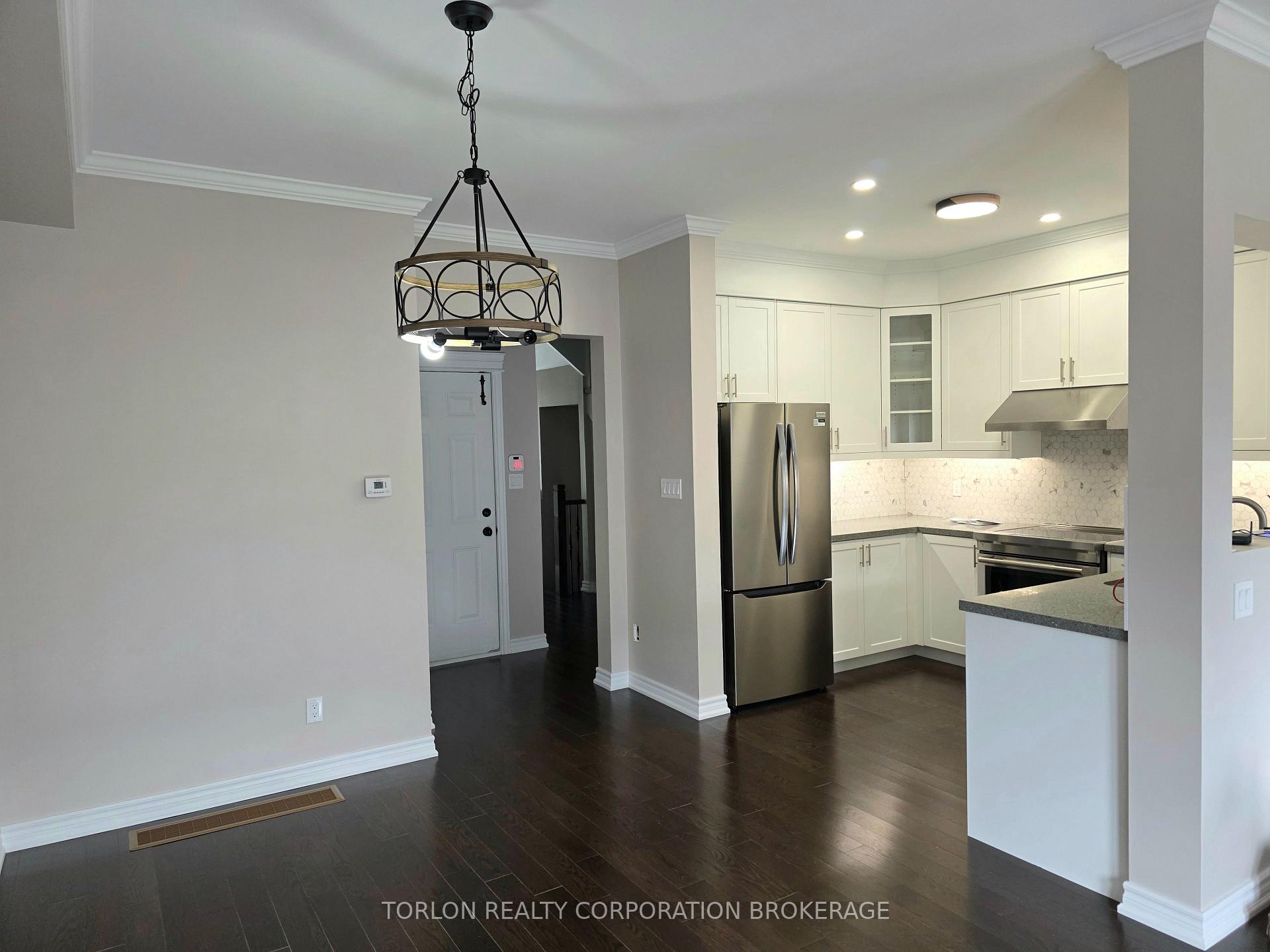 Photo 5 of 438 William Dunn Crescent, Newmarket, Summerhill Estates — HOMEH