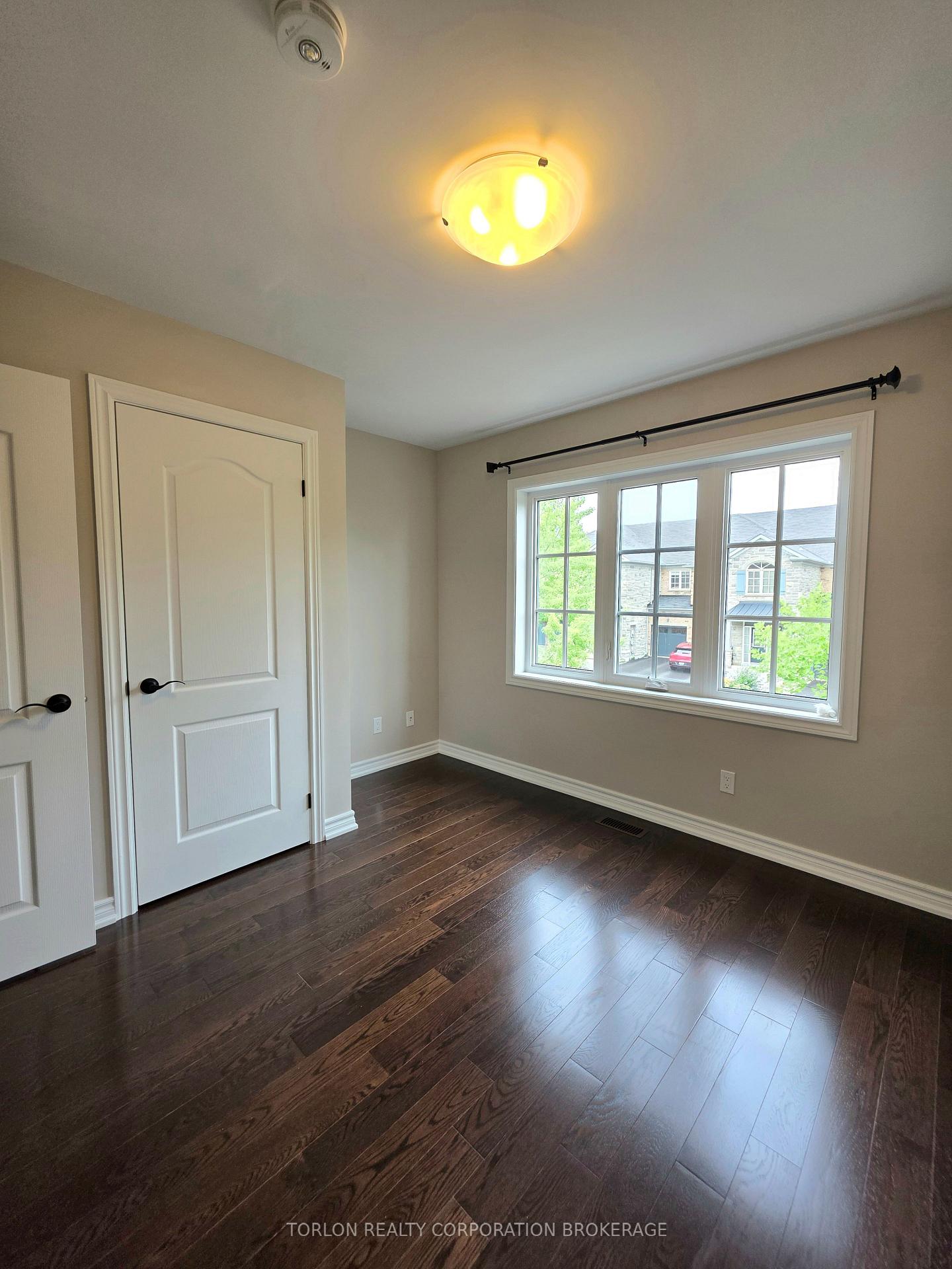 Photo 14 of 438 William Dunn Crescent, Newmarket, Summerhill Estates — HOMEH