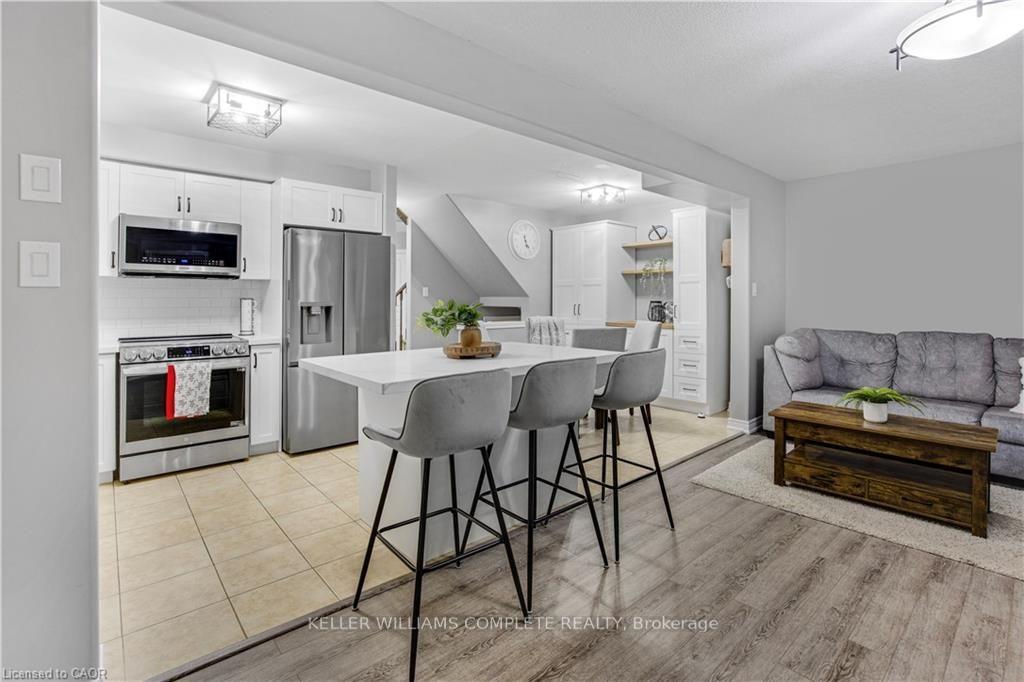 Photo 4 of 4465 Comfort Crescent, Lincoln, Beamsville — HOMEH