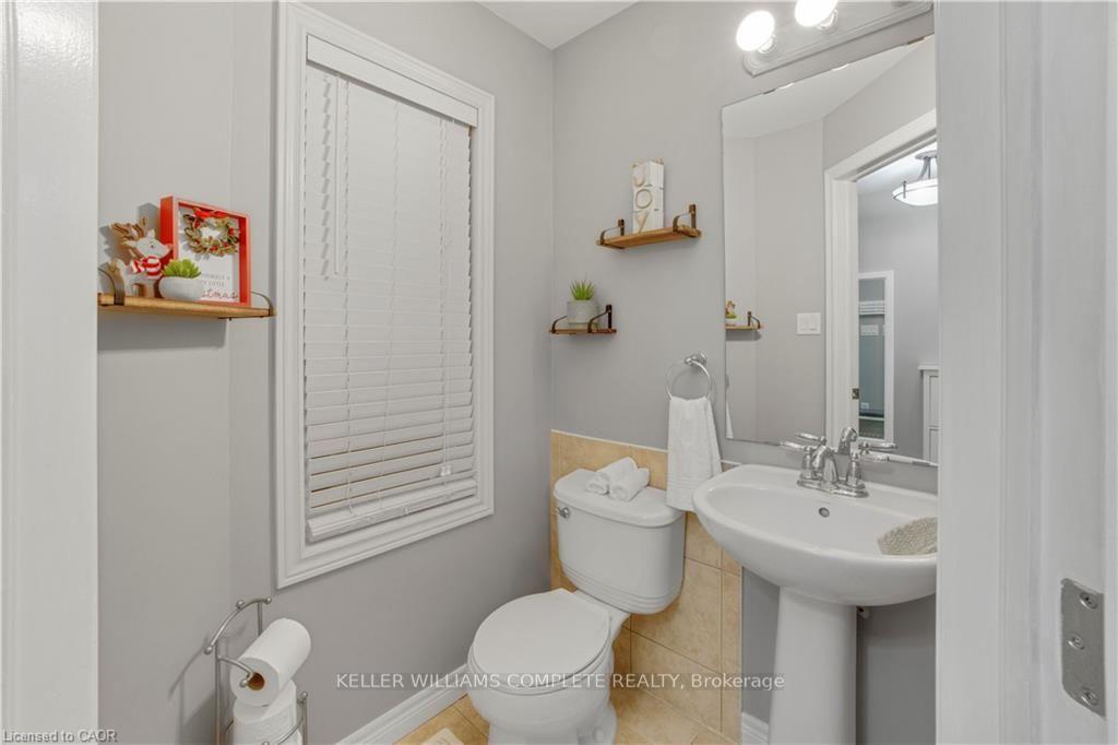Photo 10 of 4465 Comfort Crescent, Lincoln, Beamsville — HOMEH