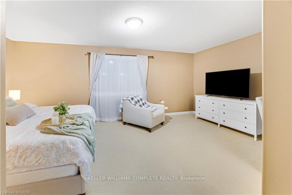 Photo 12 of 4465 Comfort Crescent, Lincoln, Beamsville — HOMEH