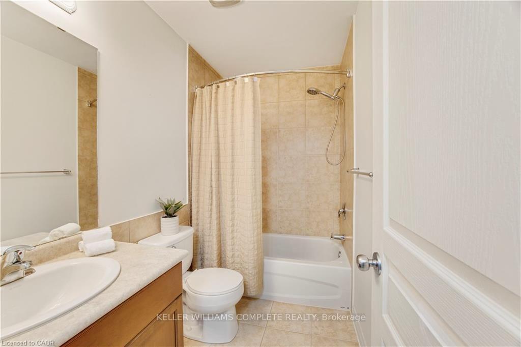 Photo 15 of 4465 Comfort Crescent, Lincoln, Beamsville — HOMEH